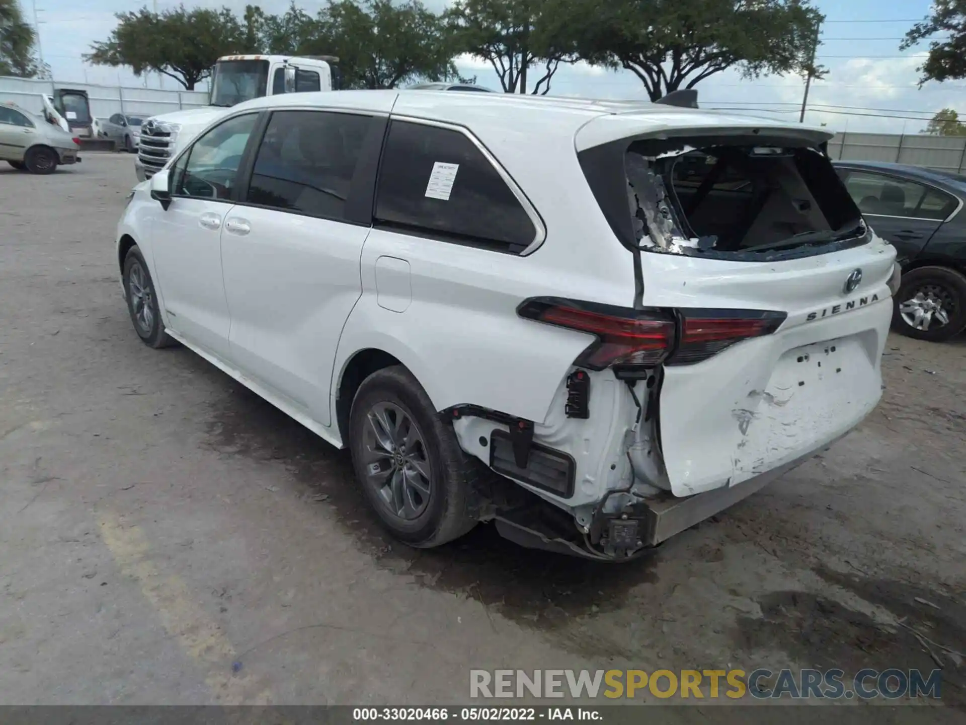 3 Фотография поврежденного автомобиля 5TDKRKEC5MS030174 TOYOTA SIENNA 2021