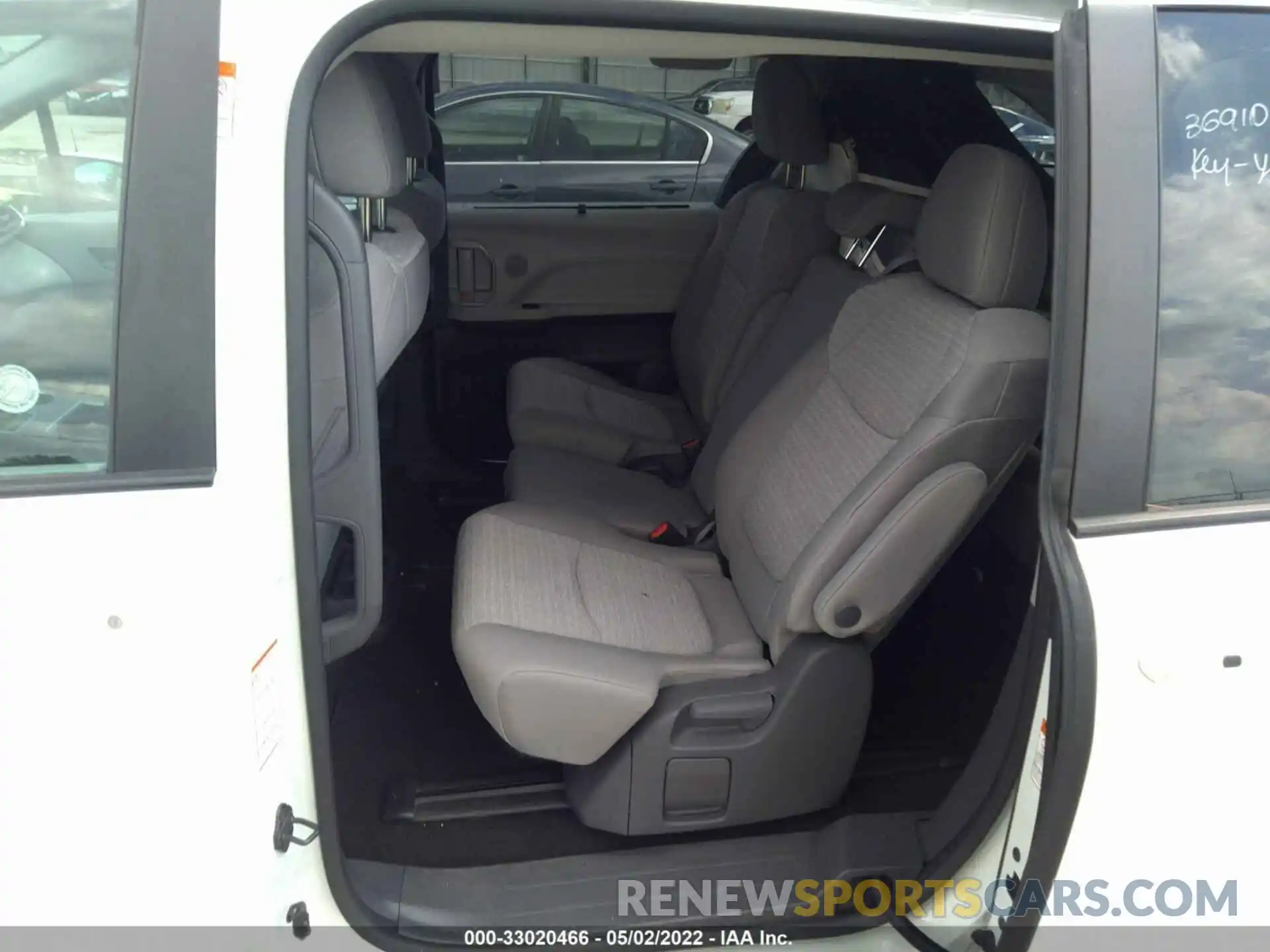 8 Фотография поврежденного автомобиля 5TDKRKEC5MS030174 TOYOTA SIENNA 2021