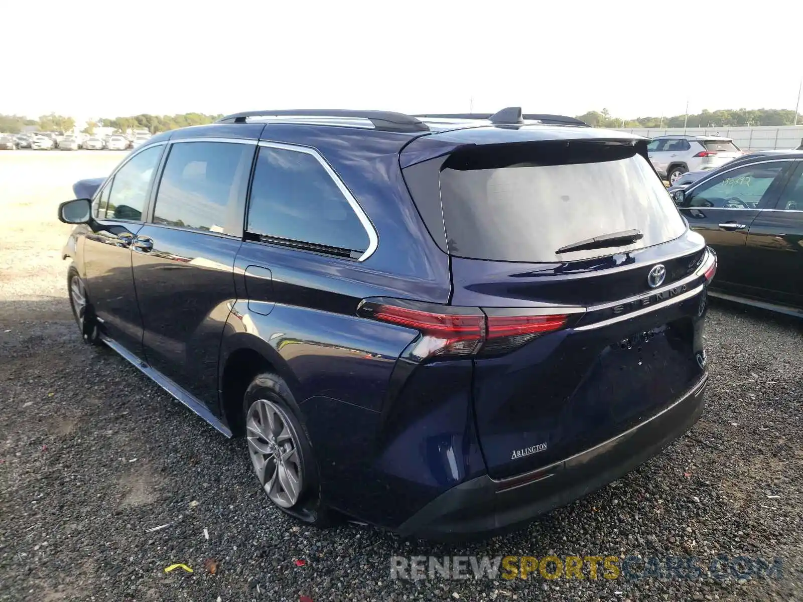 3 Фотография поврежденного автомобиля 5TDKRKEC5MS036637 TOYOTA SIENNA 2021