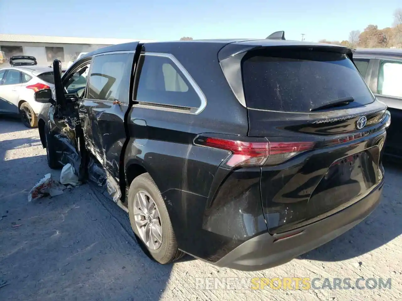 3 Photograph of a damaged car 5TDKRKEC5MS037061 TOYOTA SIENNA 2021