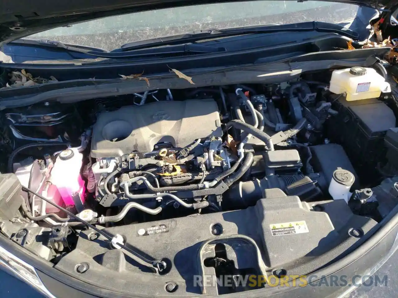 7 Photograph of a damaged car 5TDKRKEC5MS037061 TOYOTA SIENNA 2021