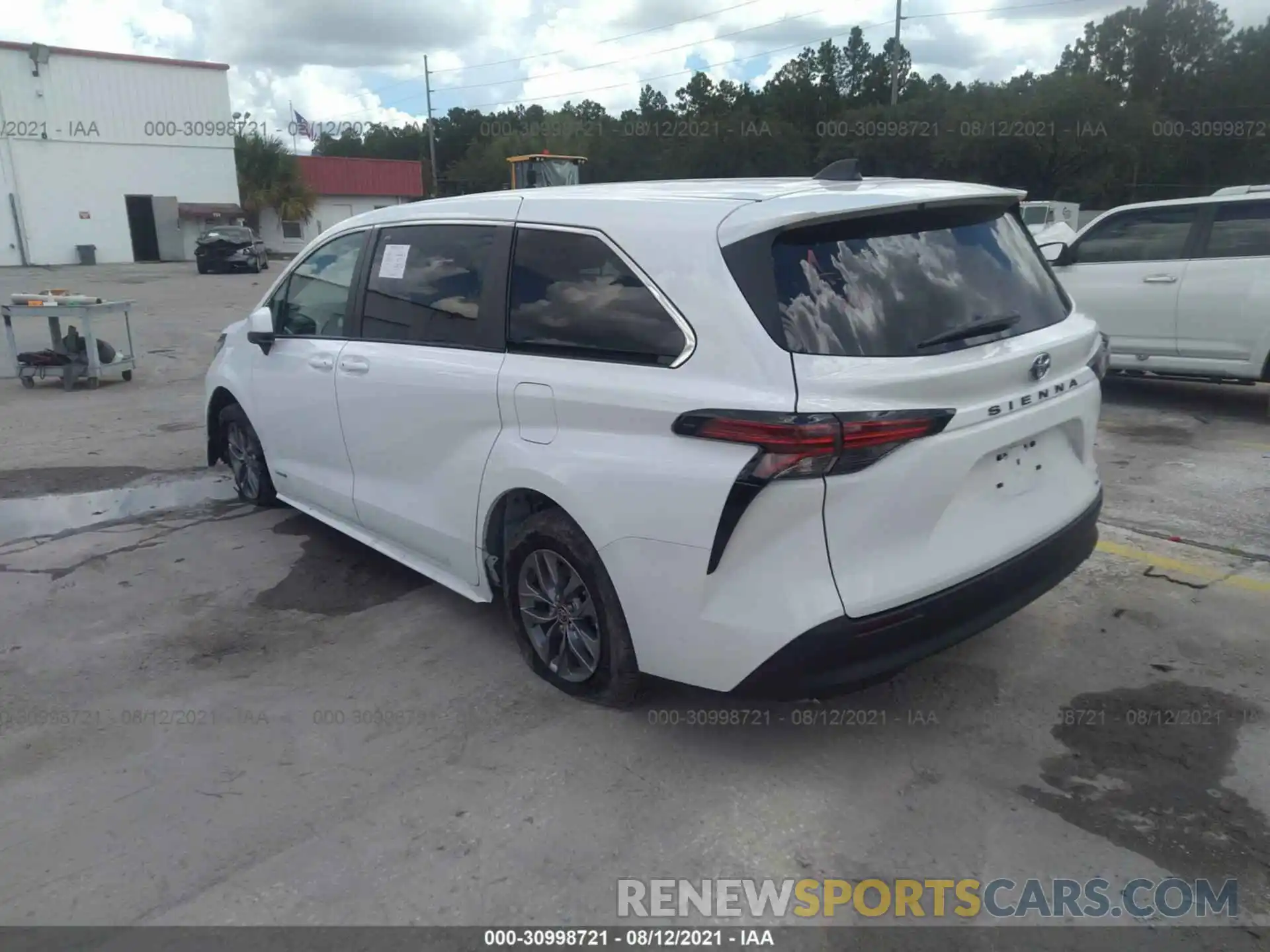 3 Фотография поврежденного автомобиля 5TDKRKEC5MS042549 TOYOTA SIENNA 2021