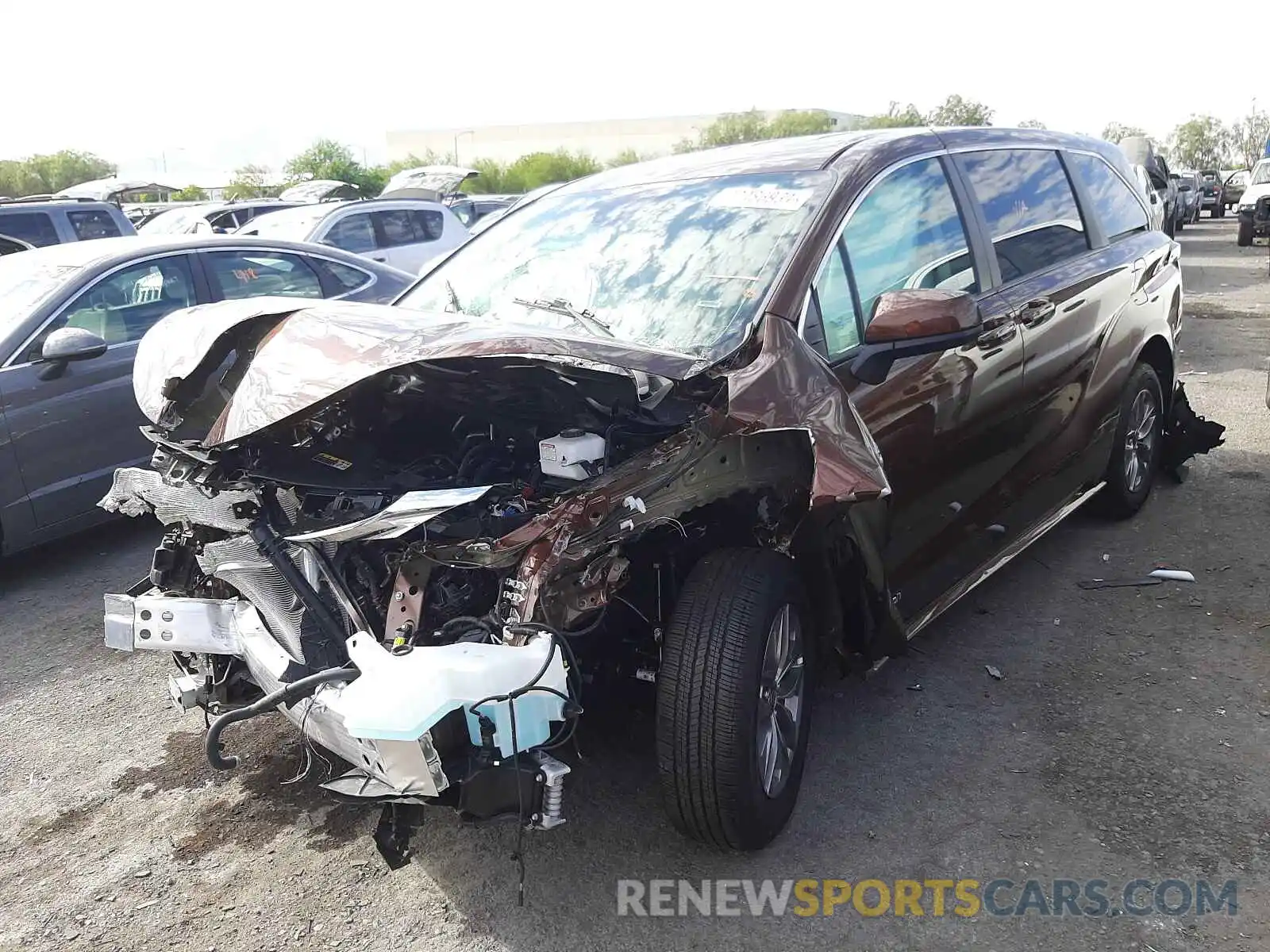 2 Photograph of a damaged car 5TDKRKEC5MS043829 TOYOTA SIENNA 2021