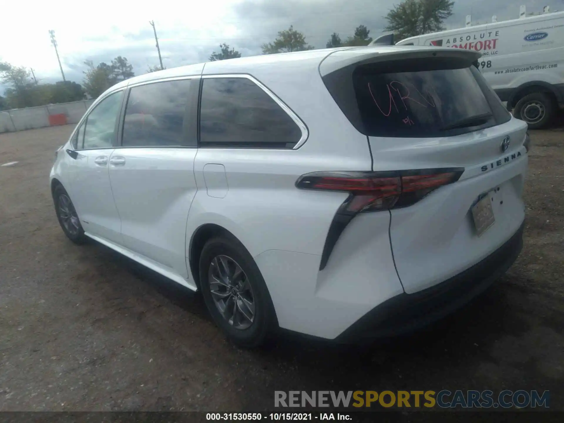 3 Photograph of a damaged car 5TDKRKEC5MS045063 TOYOTA SIENNA 2021