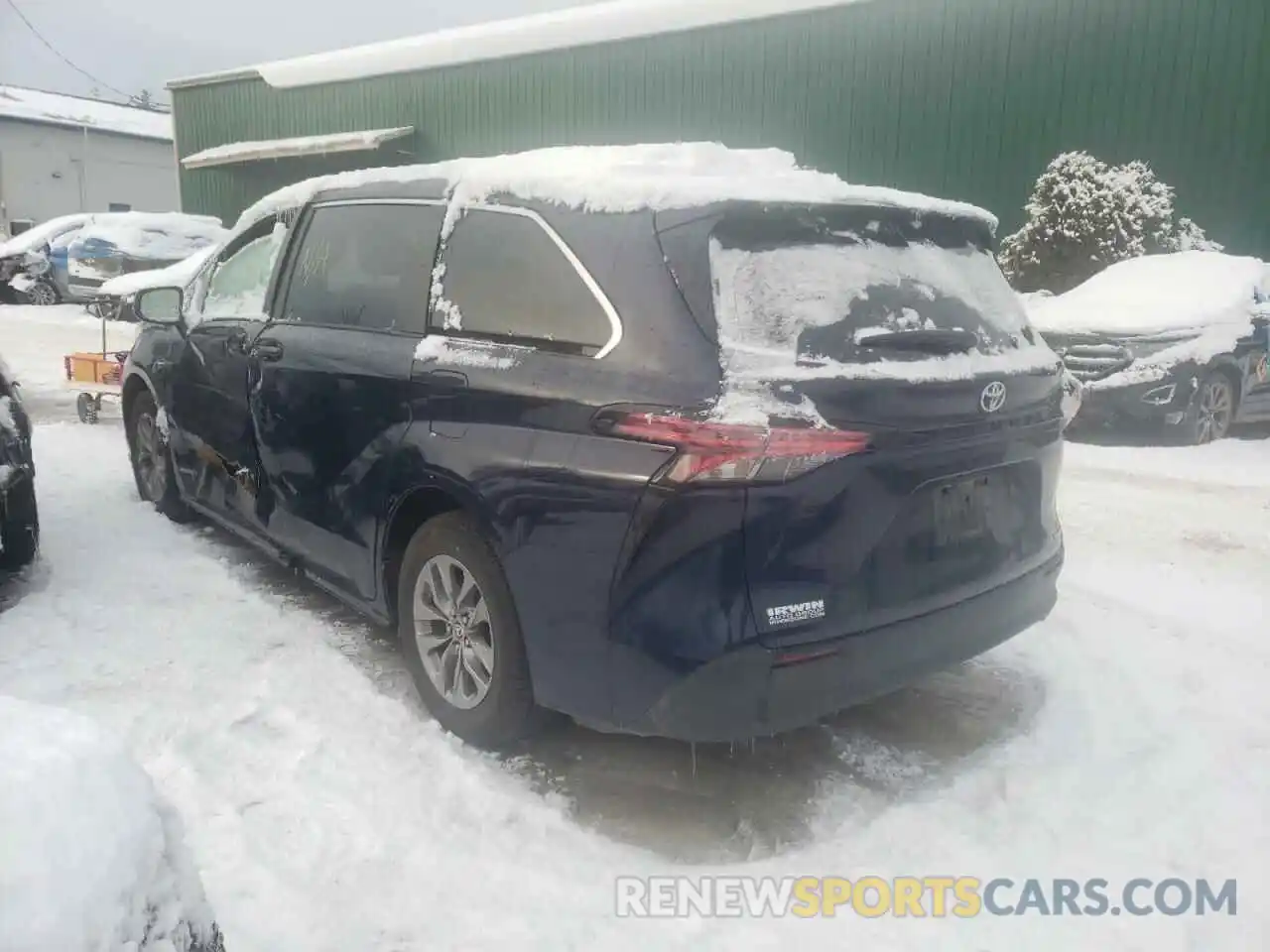 3 Photograph of a damaged car 5TDKRKEC6MS003596 TOYOTA SIENNA 2021