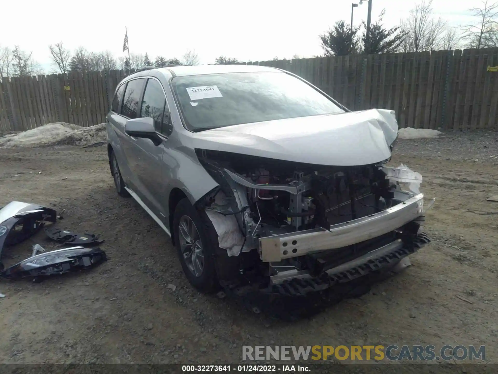 1 Фотография поврежденного автомобиля 5TDKRKEC6MS030457 TOYOTA SIENNA 2021