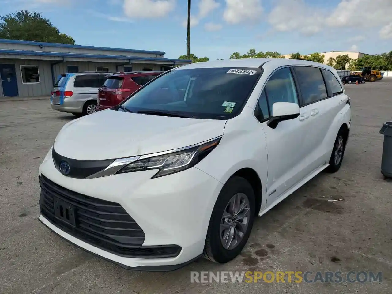 2 Photograph of a damaged car 5TDKRKEC6MS042950 TOYOTA SIENNA 2021