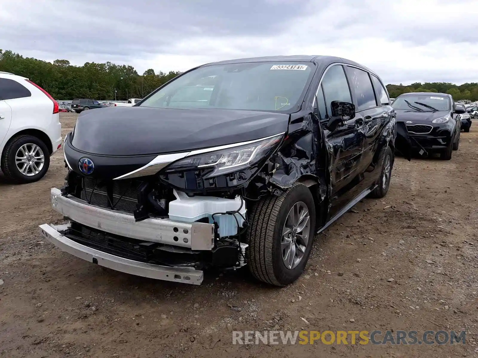 2 Photograph of a damaged car 5TDKRKEC6MS044651 TOYOTA SIENNA 2021