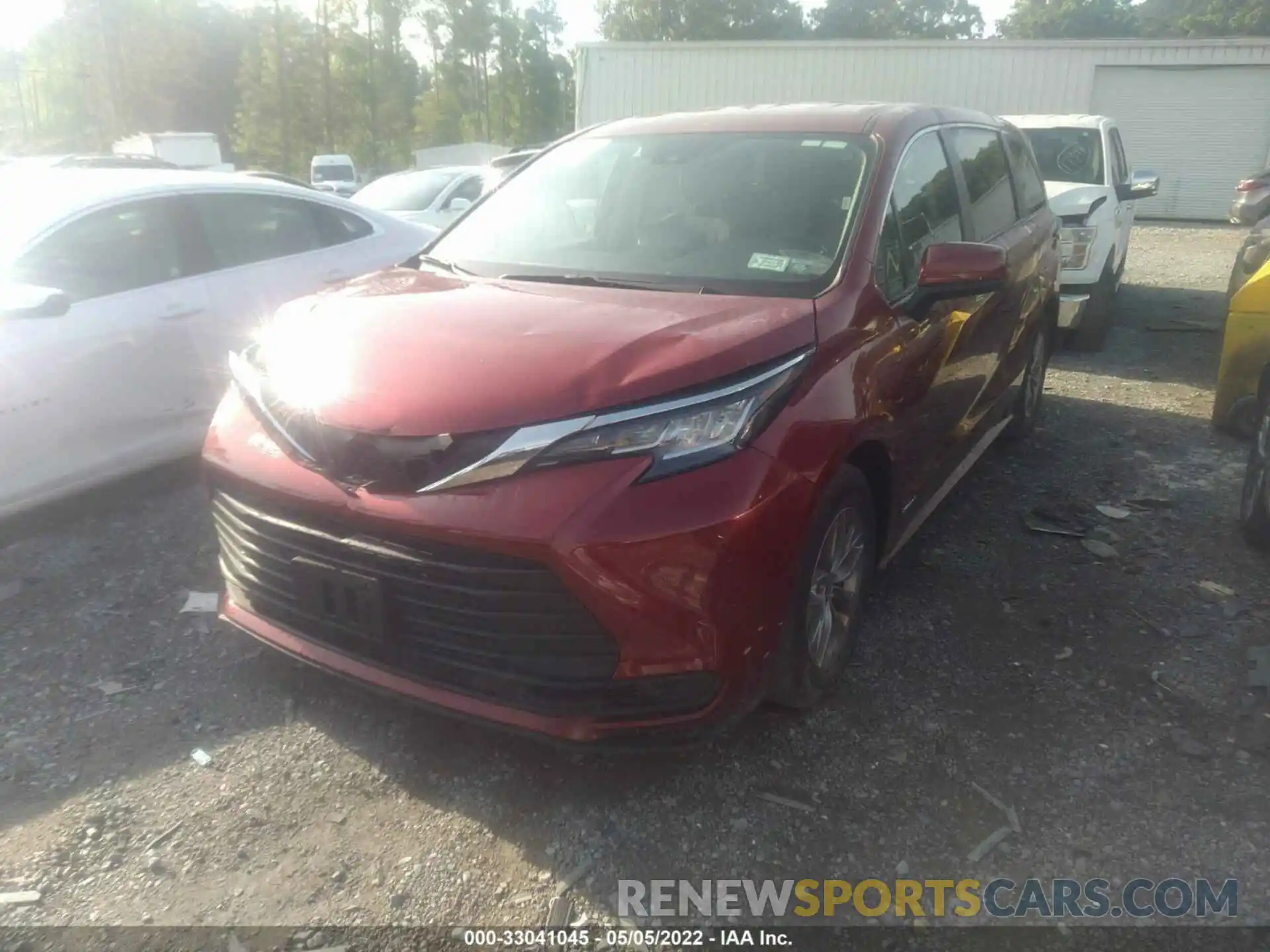 2 Фотография поврежденного автомобиля 5TDKRKEC6MS045573 TOYOTA SIENNA 2021