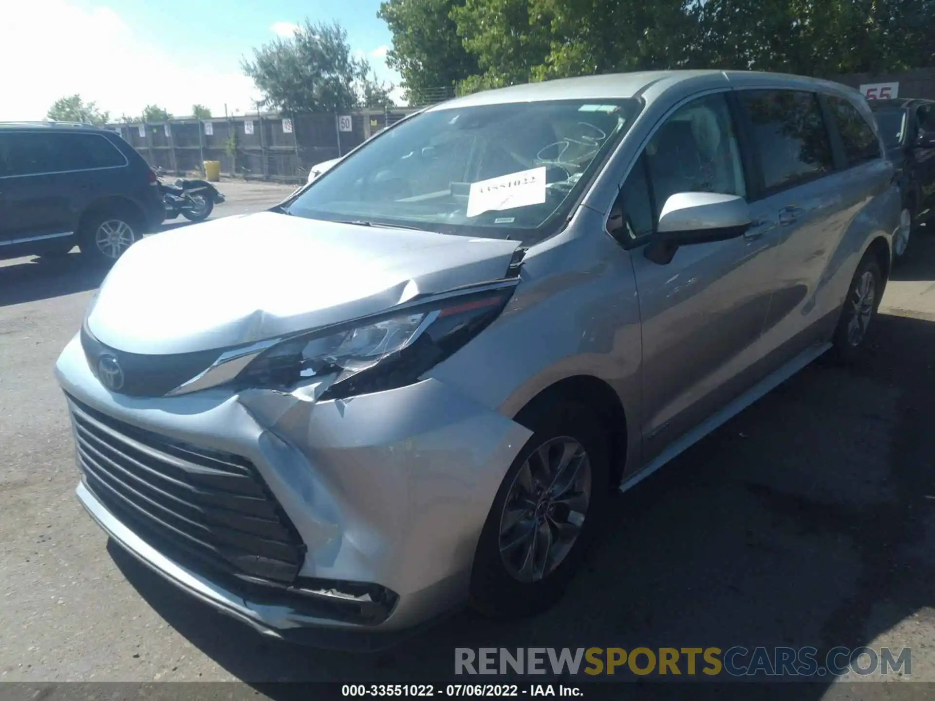 6 Photograph of a damaged car 5TDKRKEC6MS047422 TOYOTA SIENNA 2021