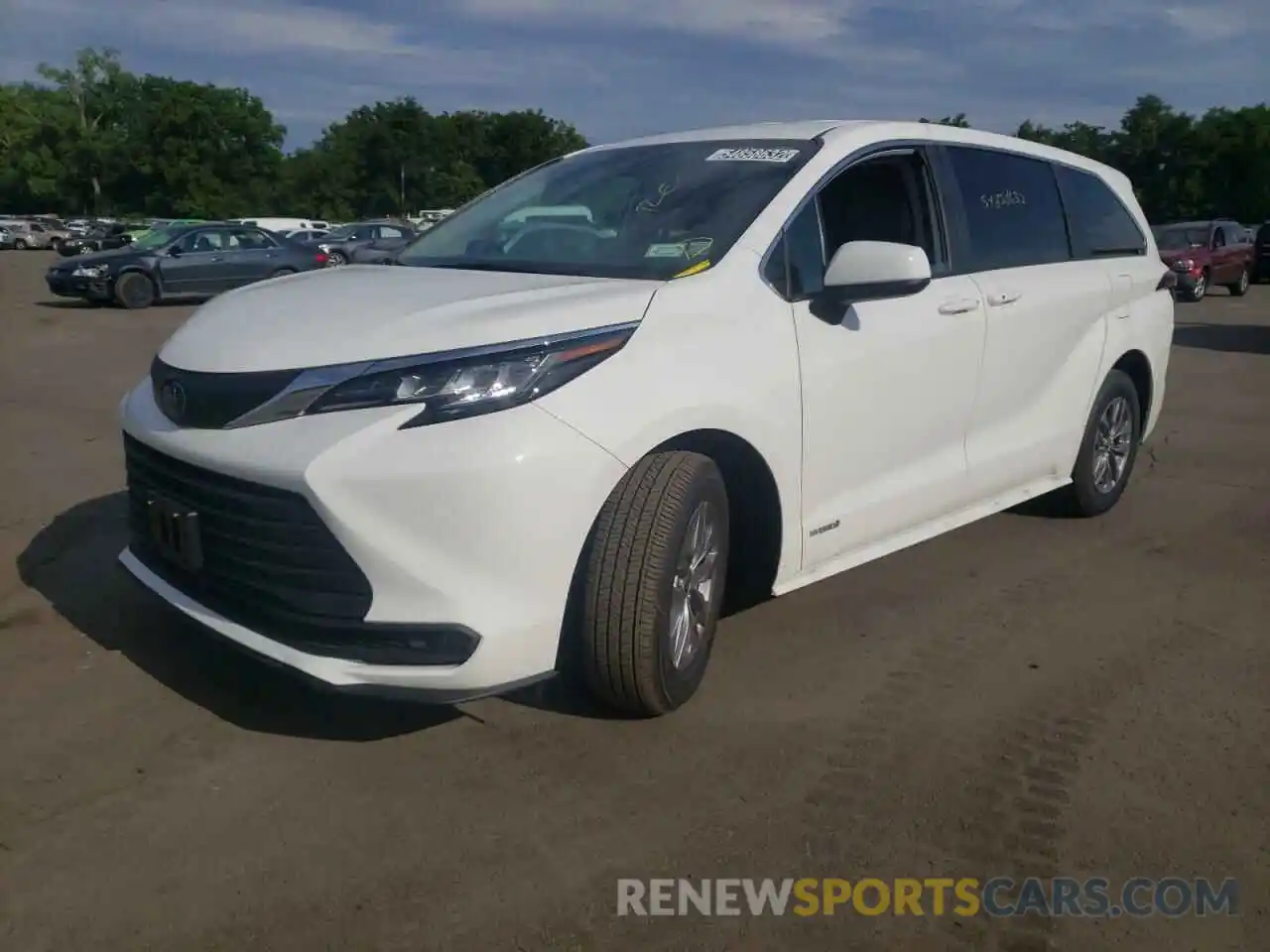 2 Photograph of a damaged car 5TDKRKEC6MS065872 TOYOTA SIENNA 2021