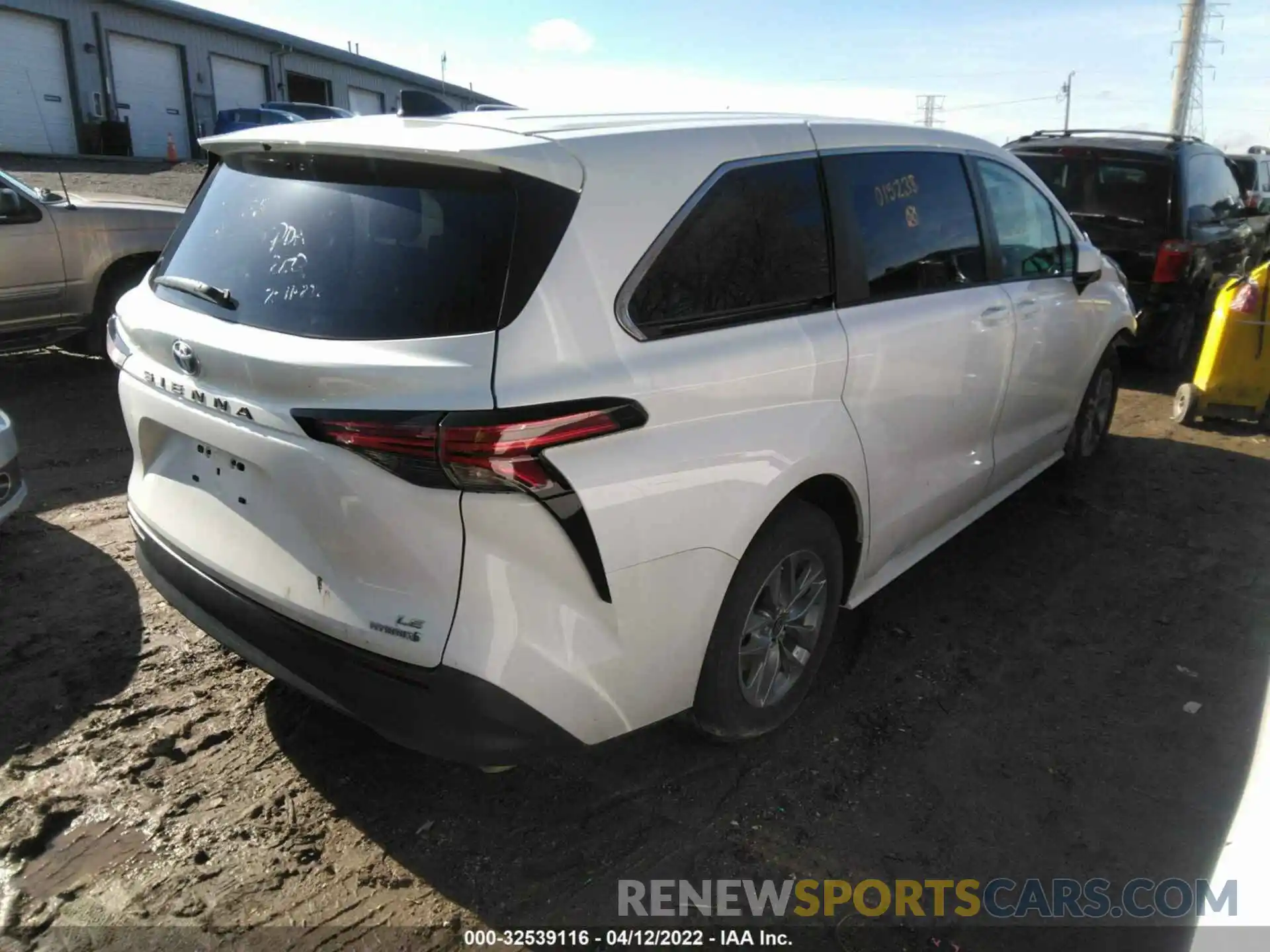 4 Фотография поврежденного автомобиля 5TDKRKEC7MS015238 TOYOTA SIENNA 2021