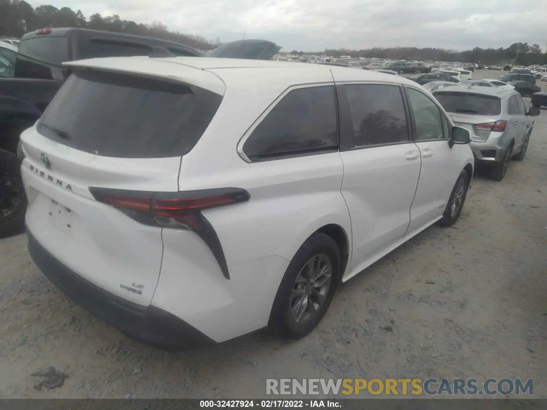 4 Фотография поврежденного автомобиля 5TDKRKEC7MS015546 TOYOTA SIENNA 2021