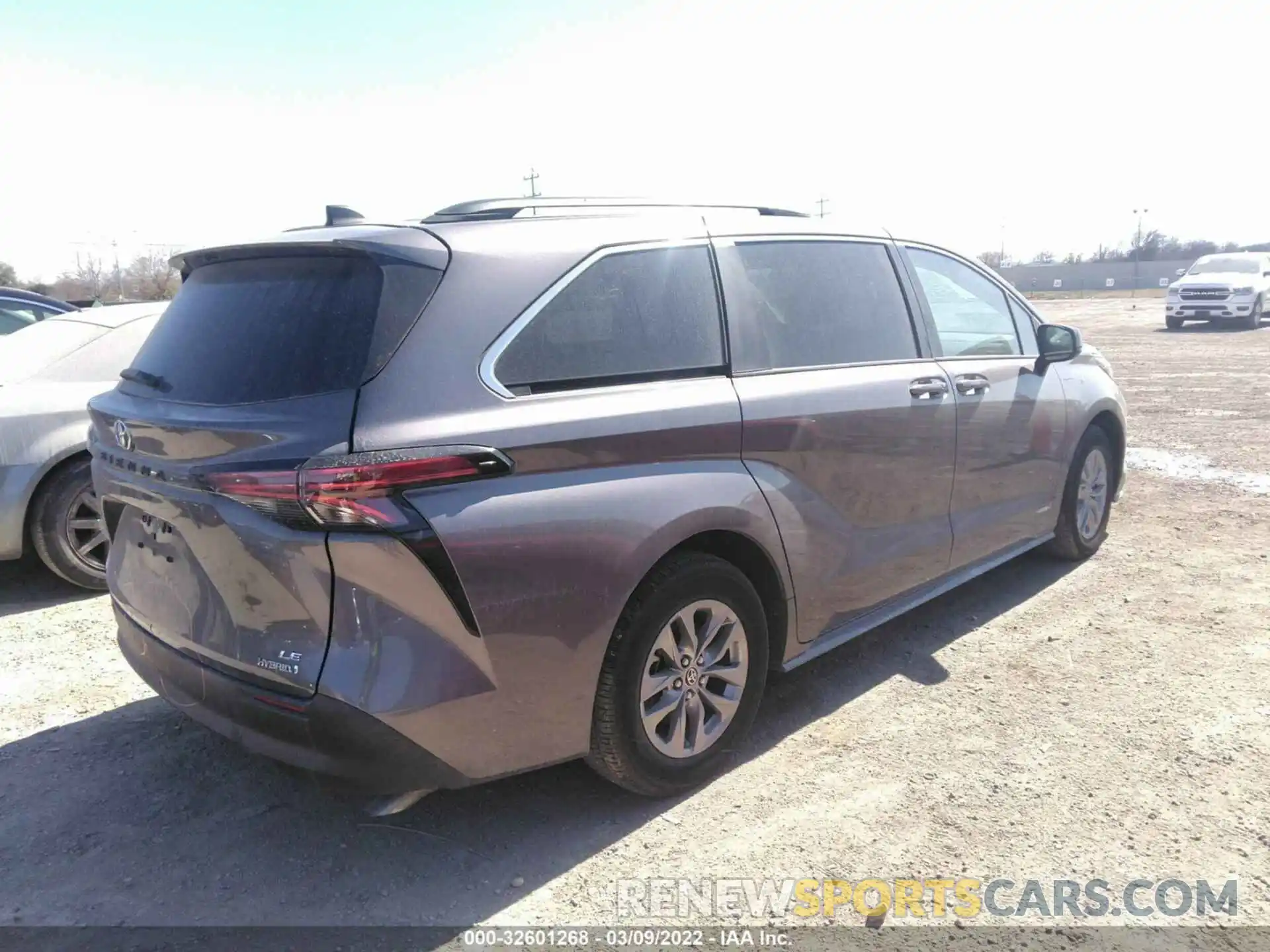 4 Фотография поврежденного автомобиля 5TDKRKEC7MS019371 TOYOTA SIENNA 2021