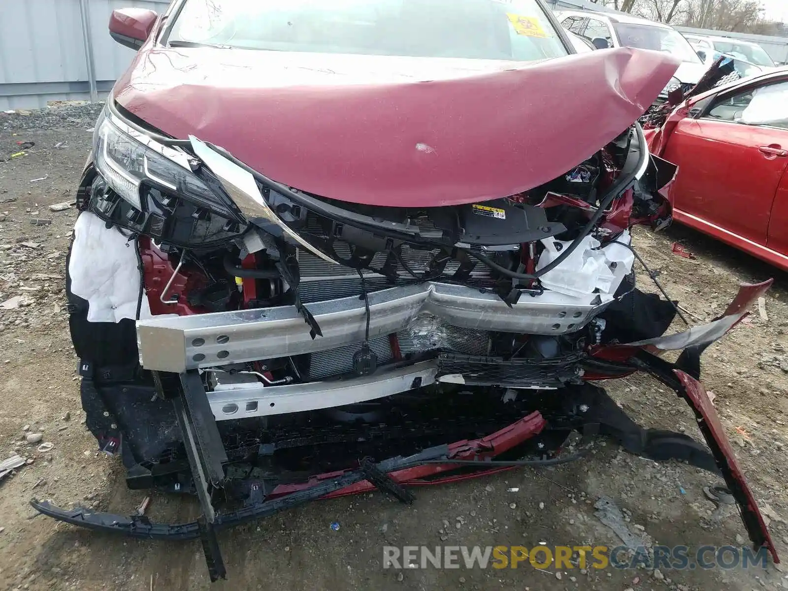 9 Photograph of a damaged car 5TDKRKEC7MS019578 TOYOTA SIENNA 2021