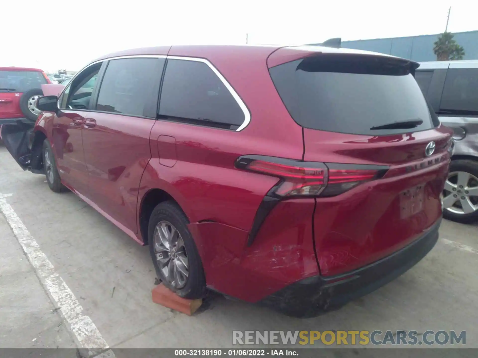 3 Фотография поврежденного автомобиля 5TDKRKEC7MS030578 TOYOTA SIENNA 2021