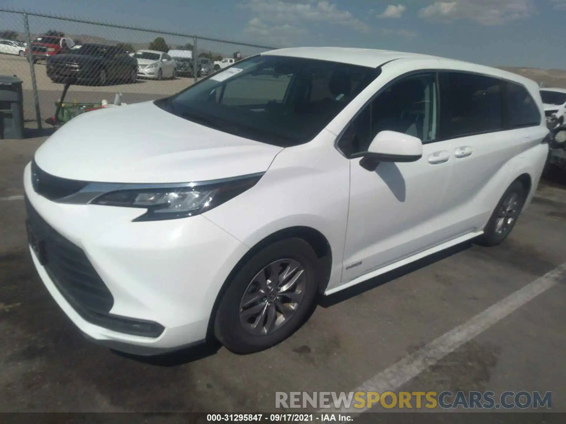 2 Photograph of a damaged car 5TDKRKEC7MS035201 TOYOTA SIENNA 2021