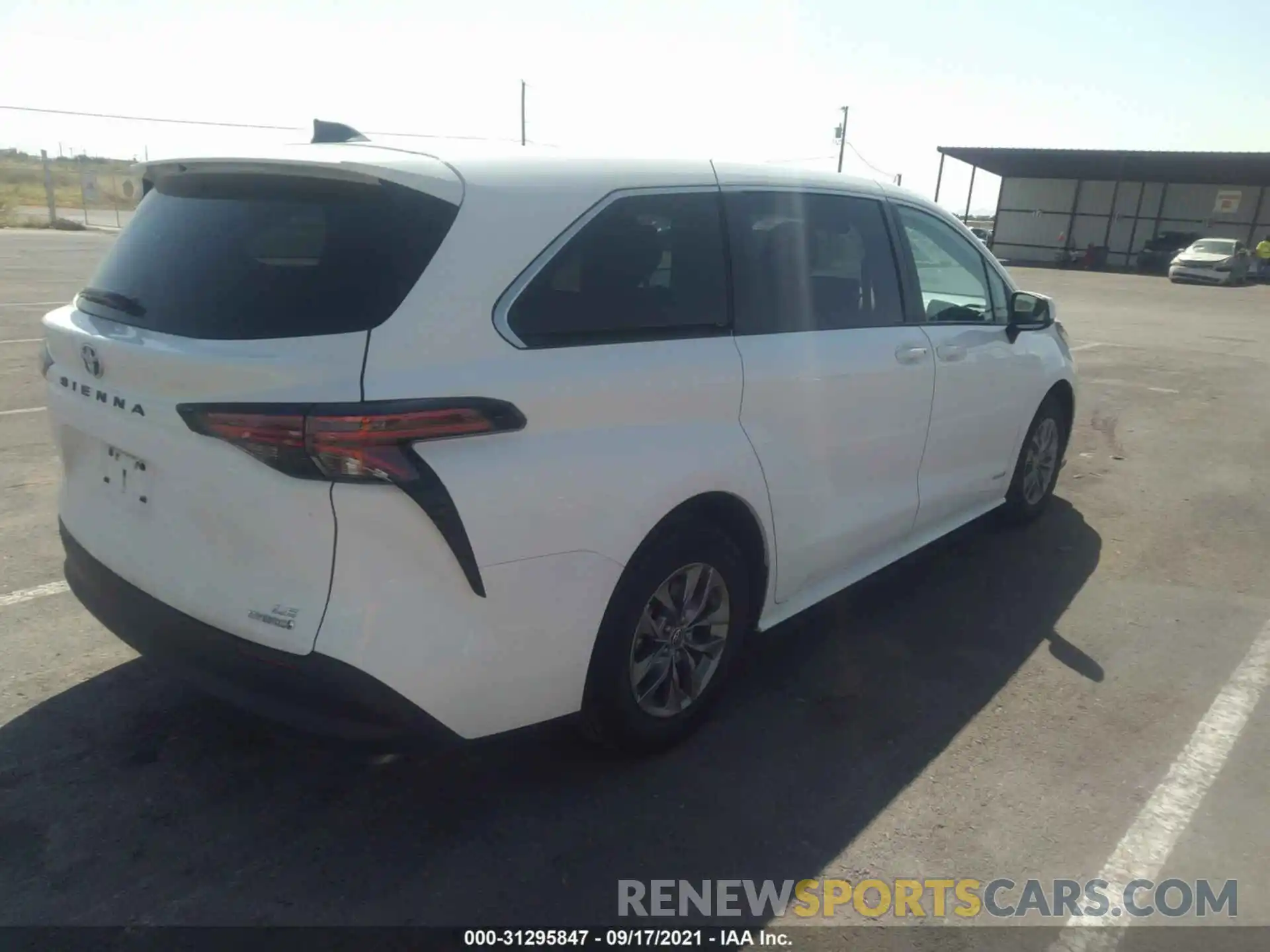 4 Фотография поврежденного автомобиля 5TDKRKEC7MS035201 TOYOTA SIENNA 2021