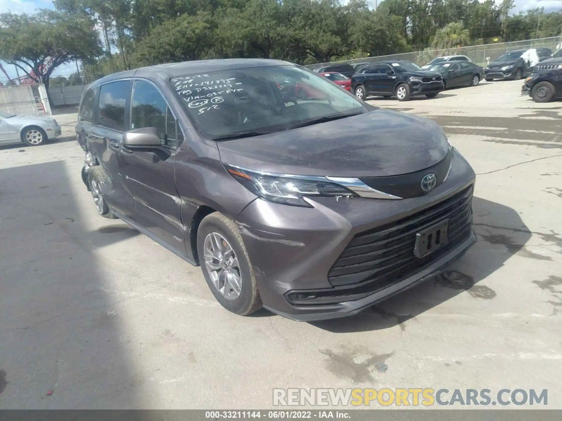 1 Photograph of a damaged car 5TDKRKEC7MS035845 TOYOTA SIENNA 2021