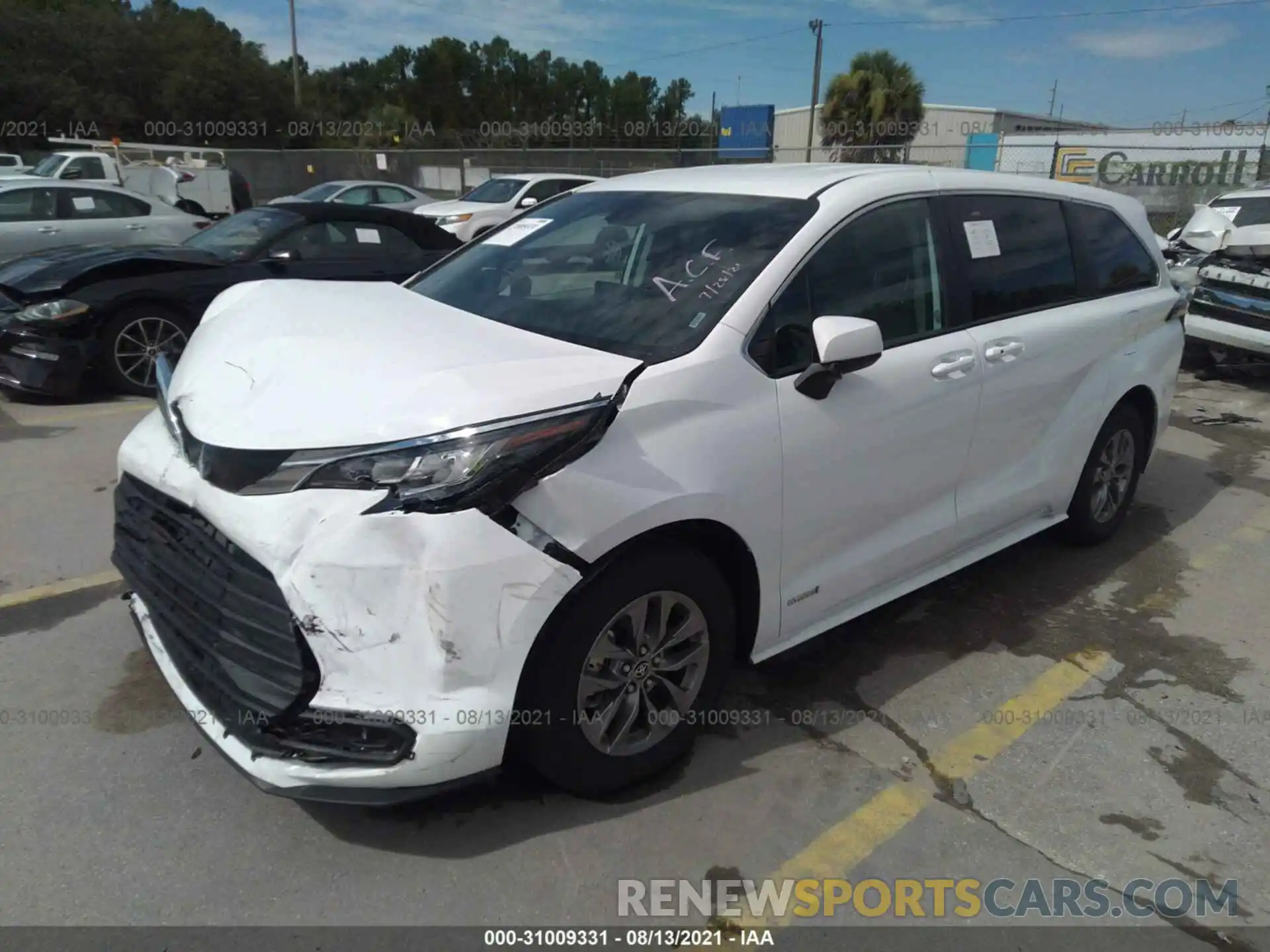 2 Photograph of a damaged car 5TDKRKEC7MS035960 TOYOTA SIENNA 2021