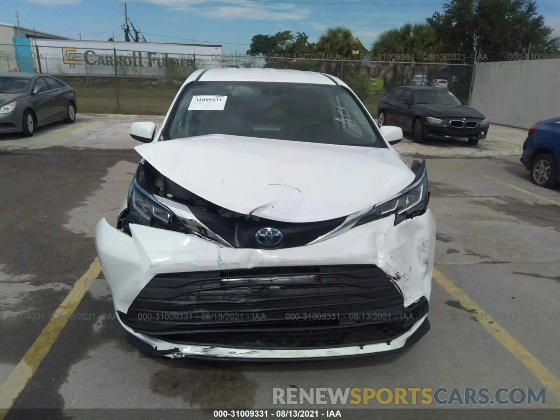 6 Photograph of a damaged car 5TDKRKEC7MS035960 TOYOTA SIENNA 2021