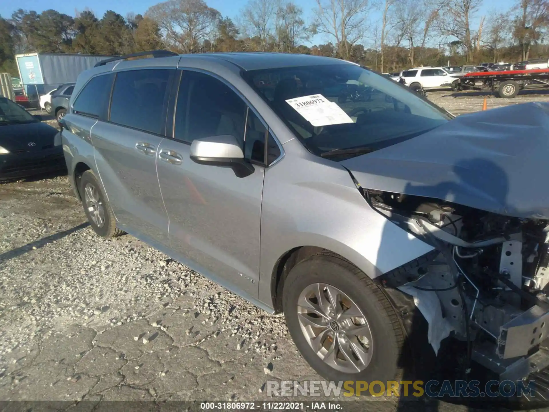 1 Photograph of a damaged car 5TDKRKEC7MS037479 TOYOTA SIENNA 2021