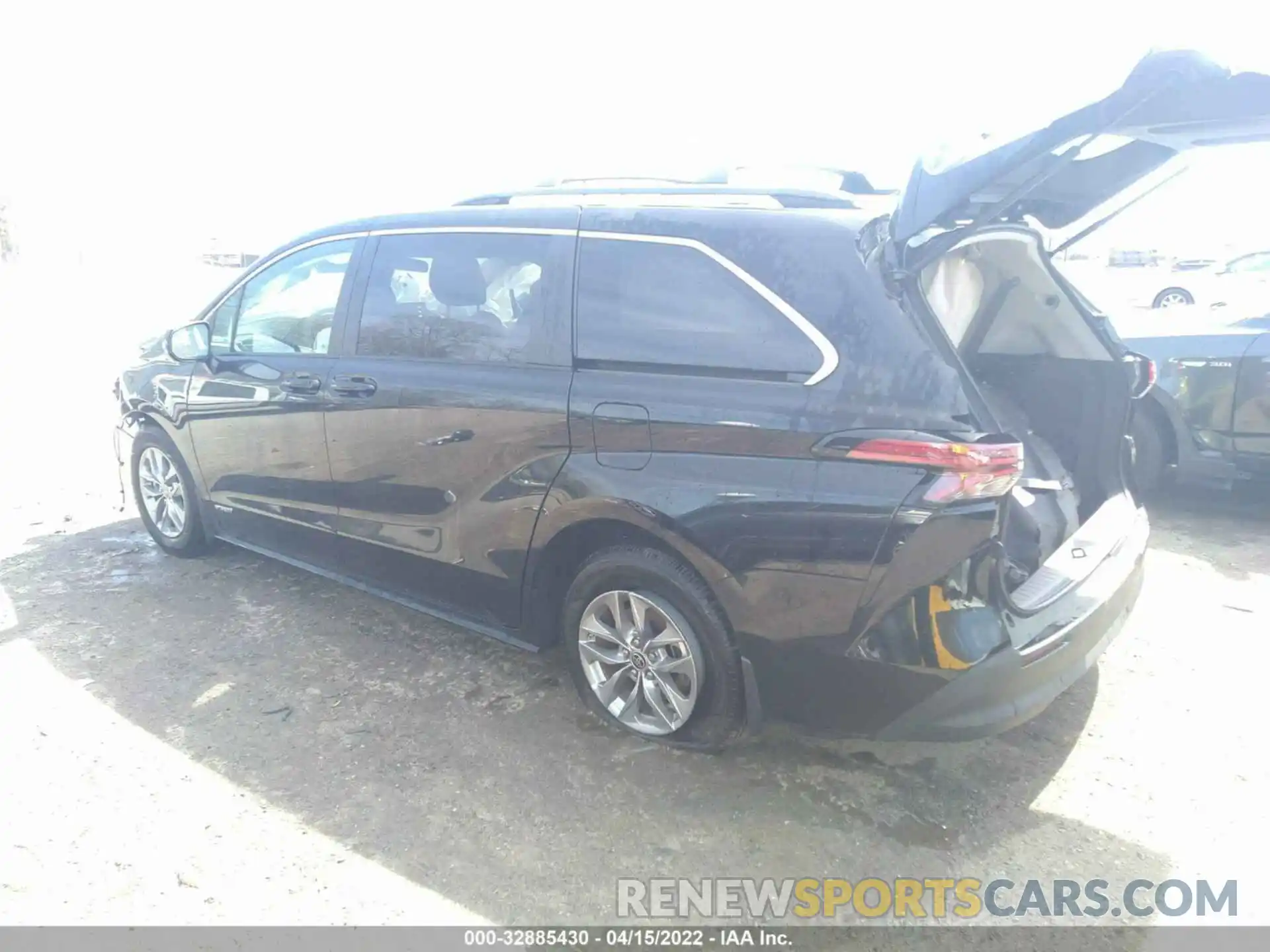 3 Фотография поврежденного автомобиля 5TDKRKEC7MS063452 TOYOTA SIENNA 2021