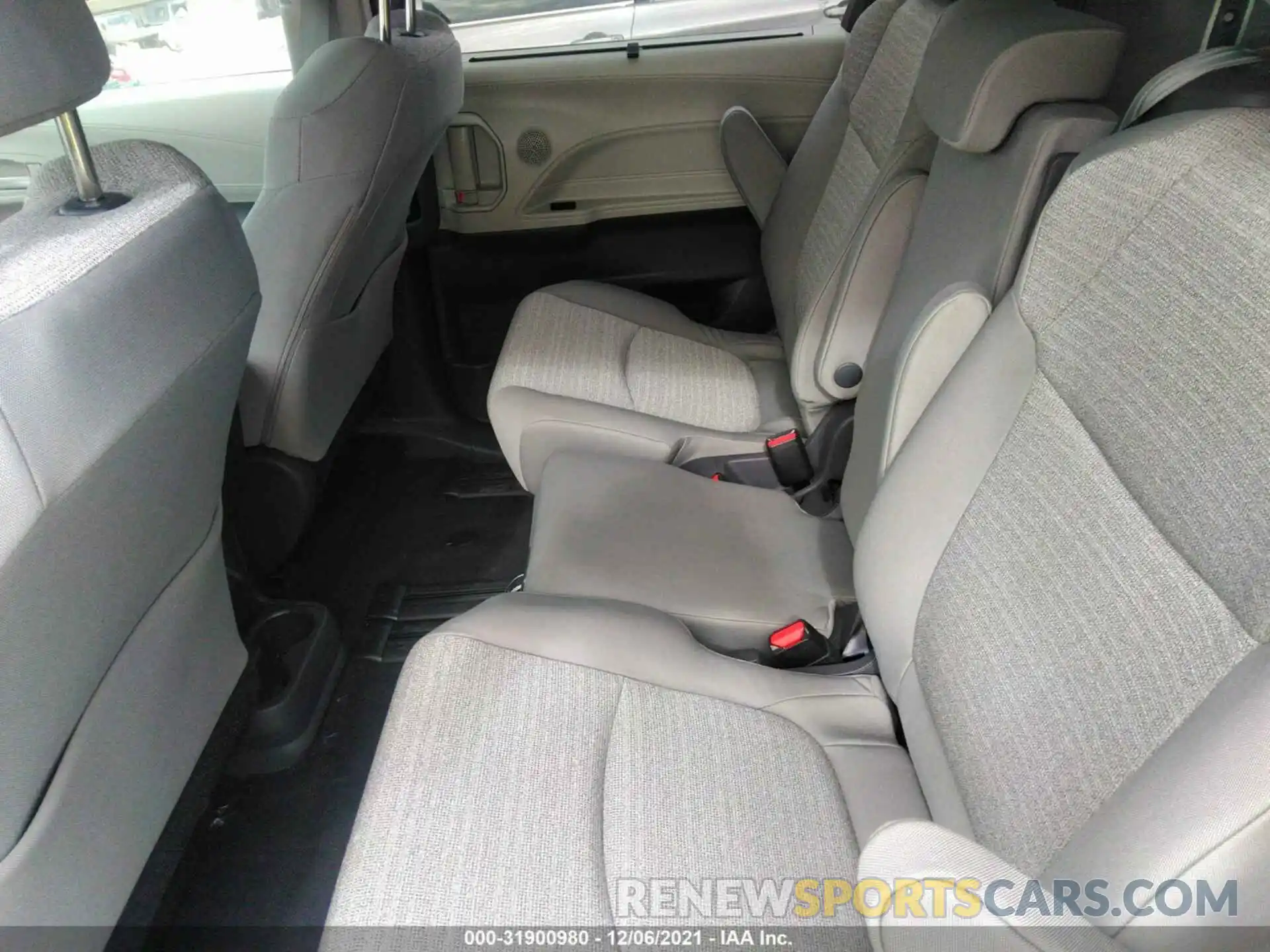 8 Фотография поврежденного автомобиля 5TDKRKEC7MS063578 TOYOTA SIENNA 2021