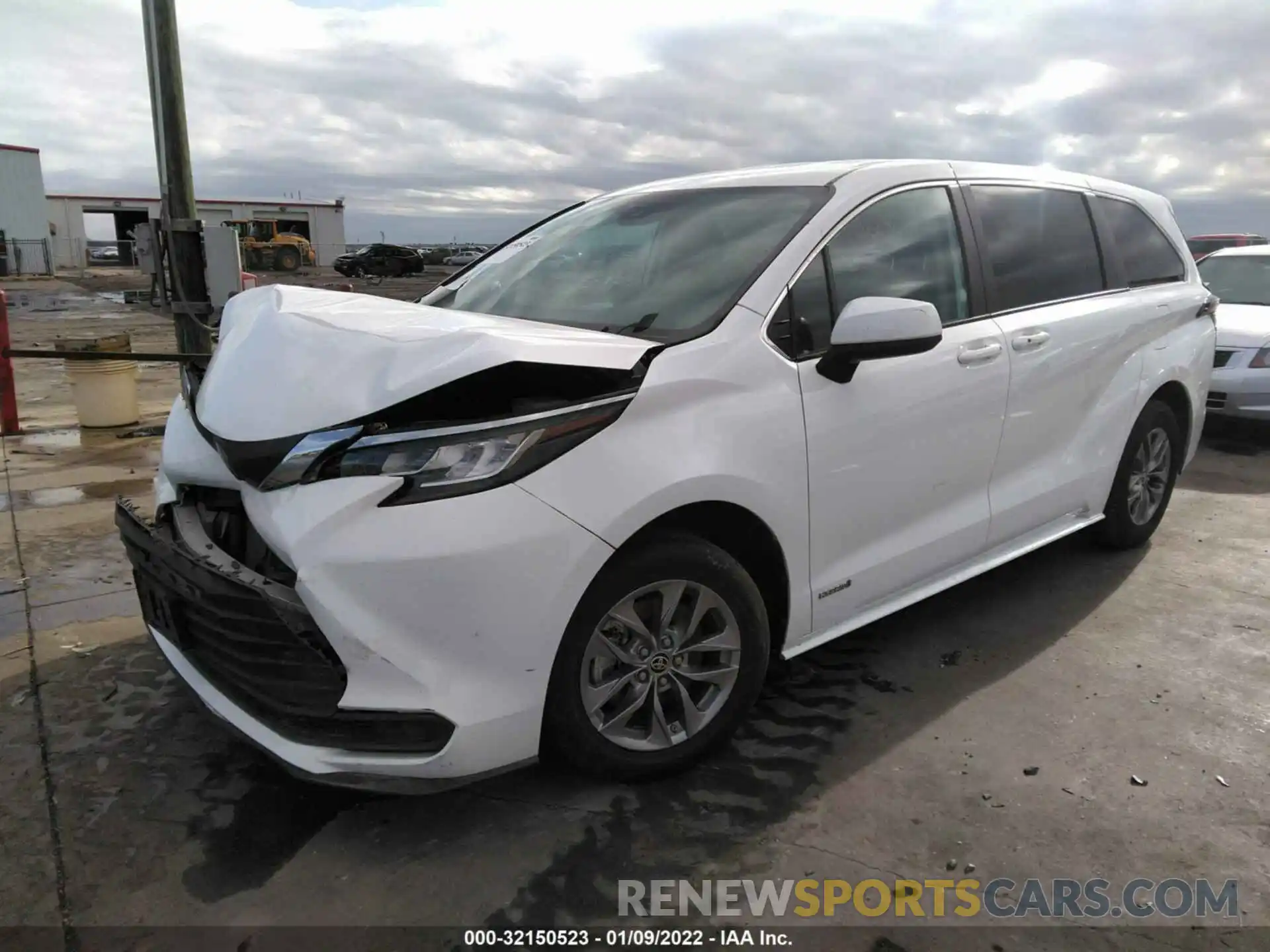 2 Фотография поврежденного автомобиля 5TDKRKEC8MS014678 TOYOTA SIENNA 2021