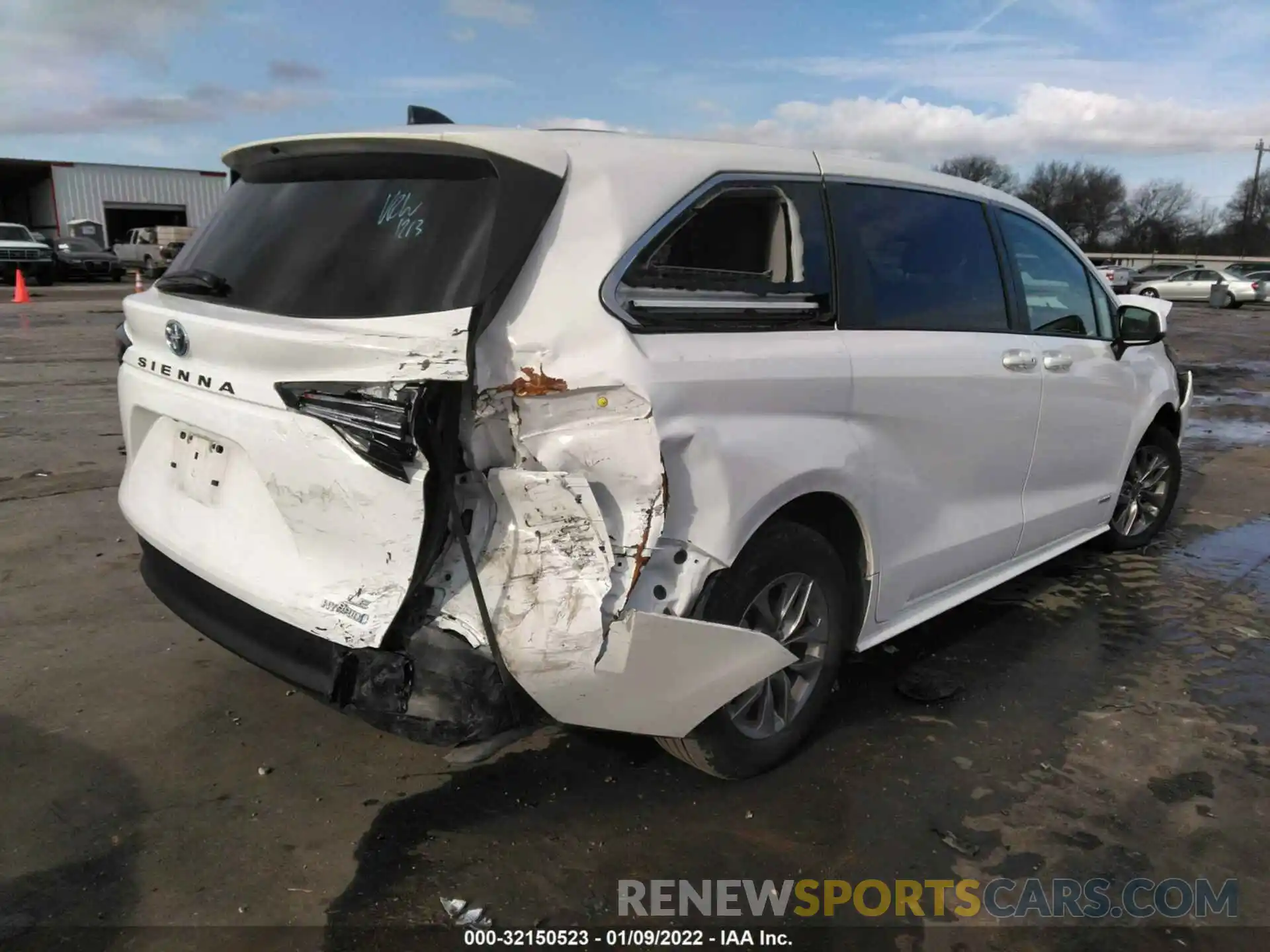 4 Фотография поврежденного автомобиля 5TDKRKEC8MS014678 TOYOTA SIENNA 2021