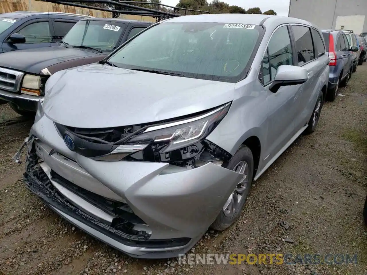 2 Photograph of a damaged car 5TDKRKEC8MS029259 TOYOTA SIENNA 2021