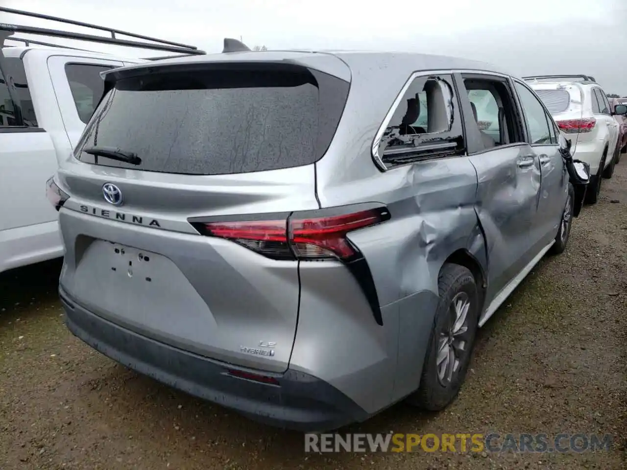 4 Photograph of a damaged car 5TDKRKEC8MS029259 TOYOTA SIENNA 2021