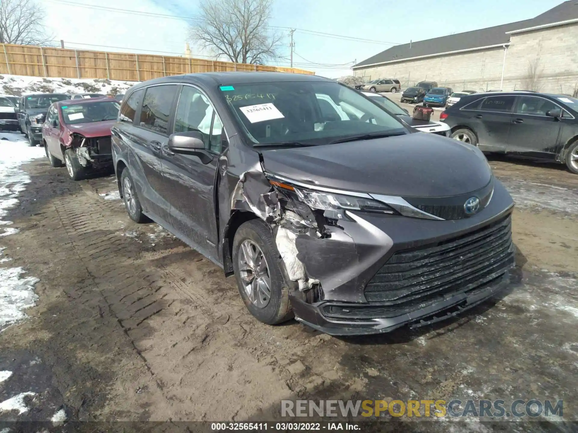 1 Photograph of a damaged car 5TDKRKEC8MS034090 TOYOTA SIENNA 2021