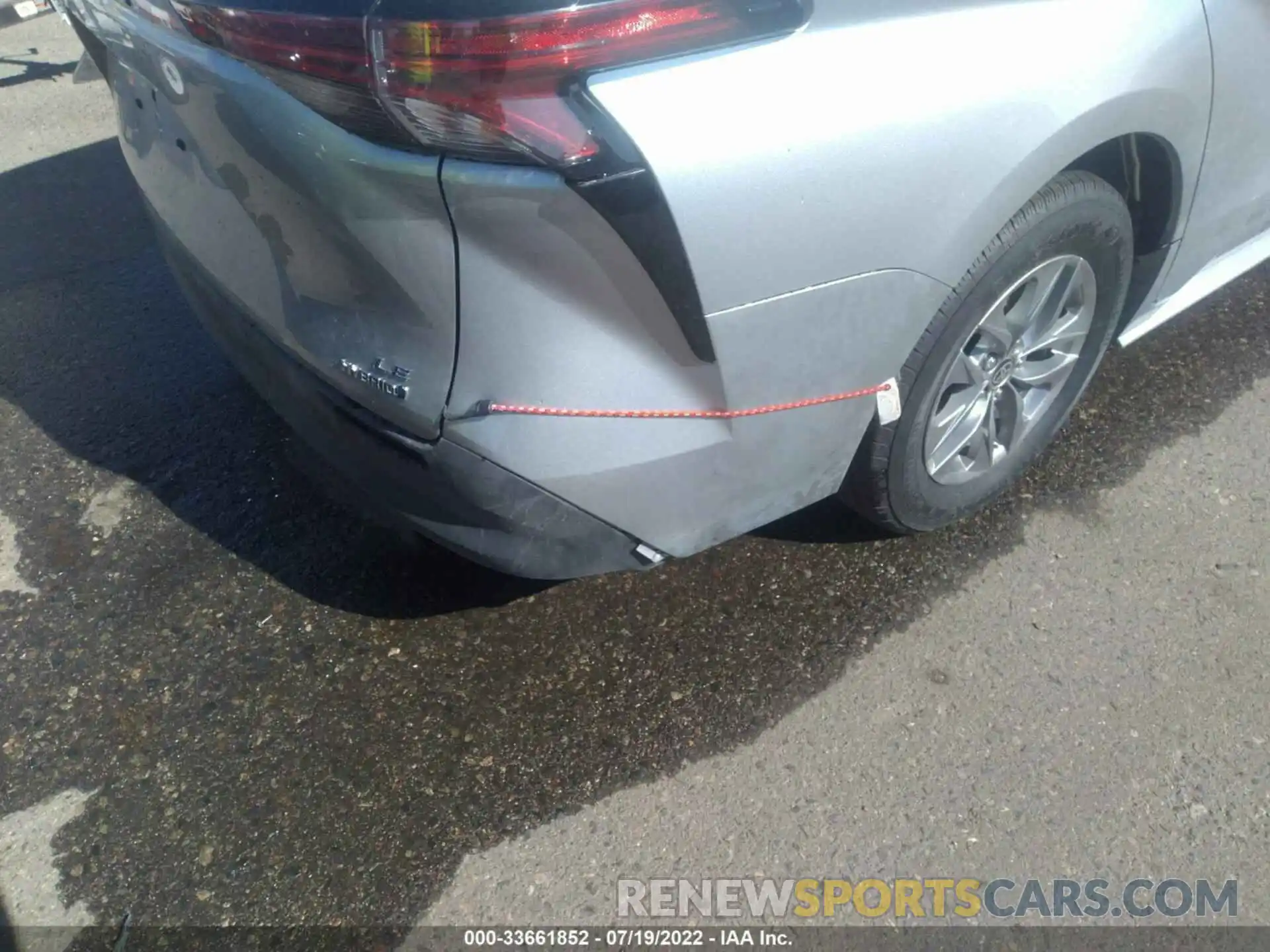 12 Photograph of a damaged car 5TDKRKEC8MS035627 TOYOTA SIENNA 2021