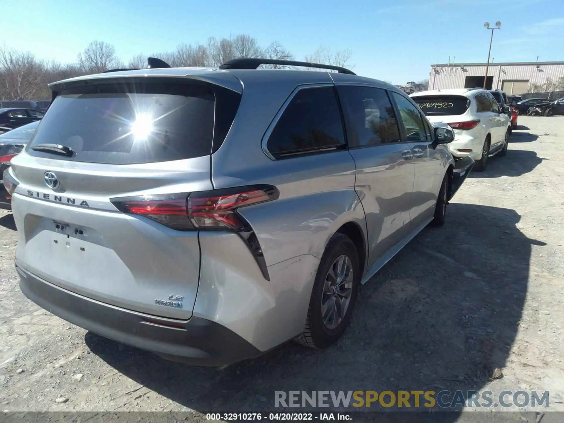 4 Фотография поврежденного автомобиля 5TDKRKEC8MS037779 TOYOTA SIENNA 2021