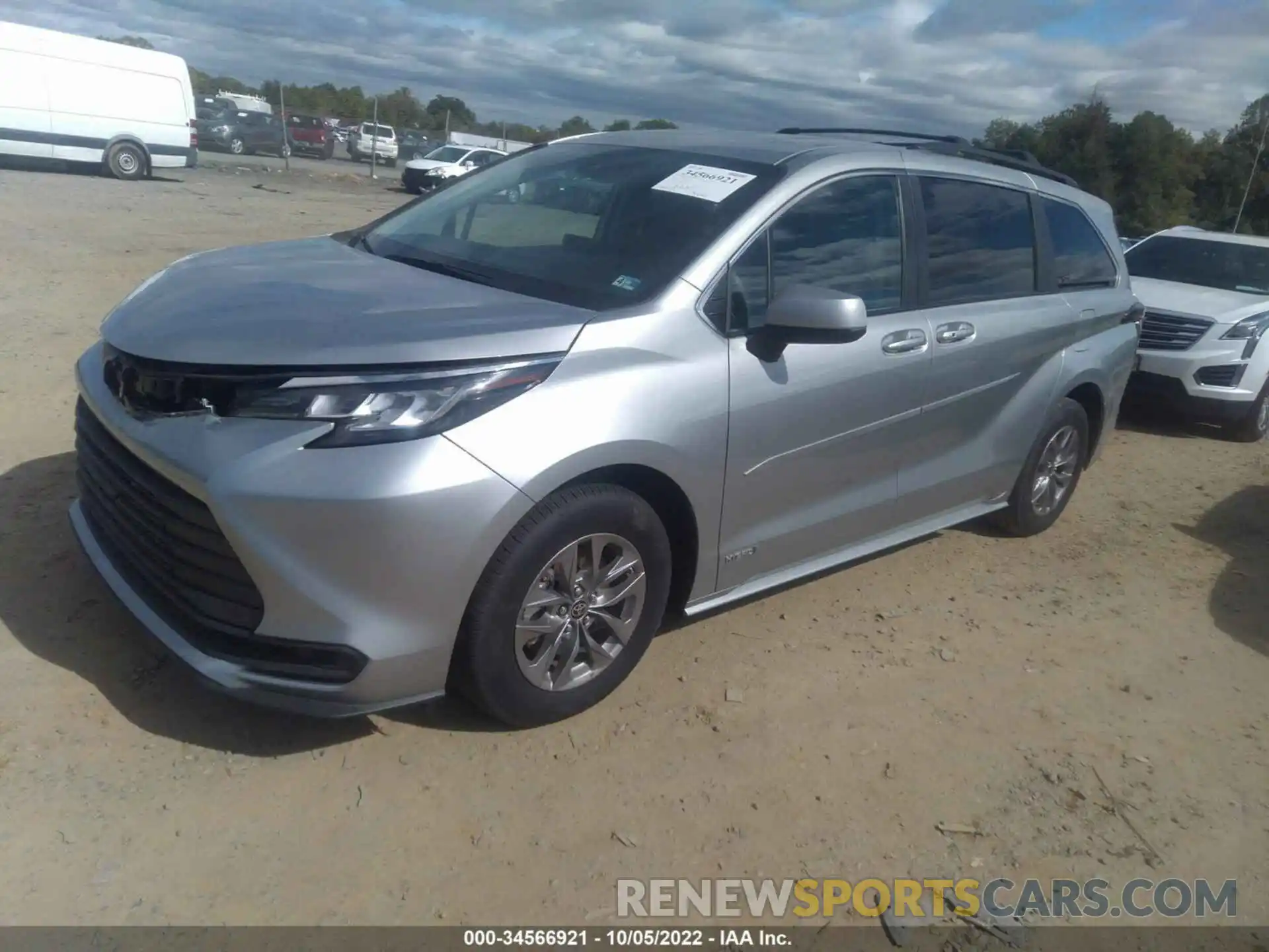 2 Photograph of a damaged car 5TDKRKEC8MS038401 TOYOTA SIENNA 2021