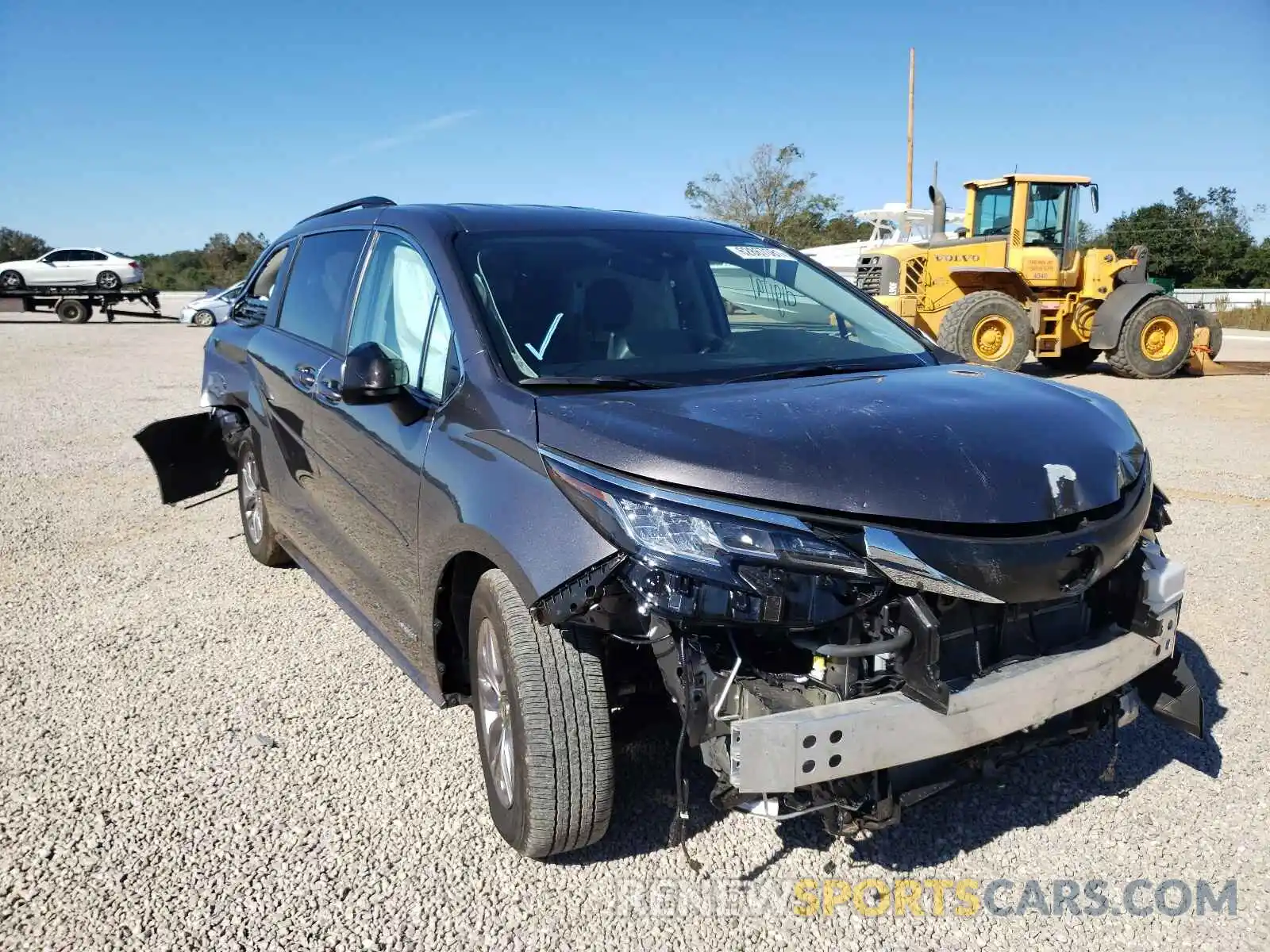 1 Photograph of a damaged car 5TDKRKEC8MS039127 TOYOTA SIENNA 2021