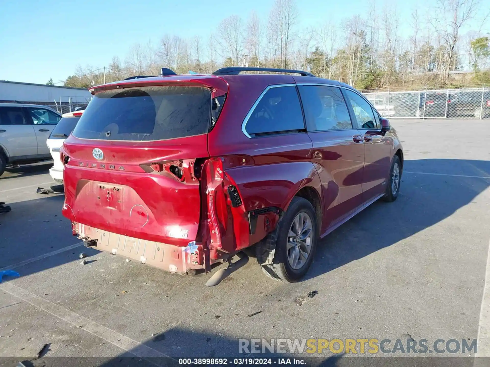 4 Фотография поврежденного автомобиля 5TDKRKEC9MS006329 TOYOTA SIENNA 2021