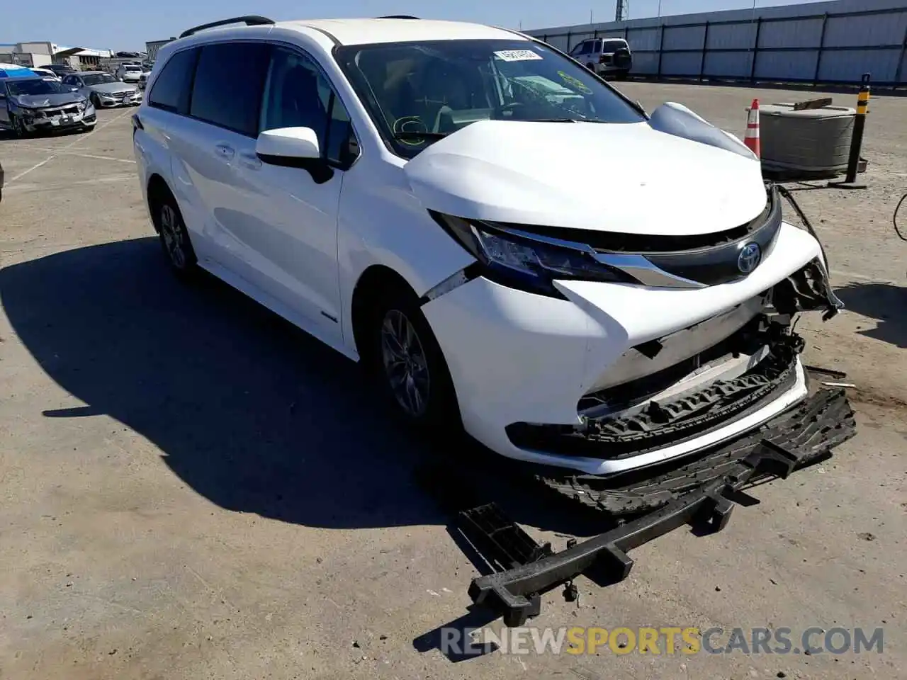 1 Photograph of a damaged car 5TDKRKEC9MS006492 TOYOTA SIENNA 2021