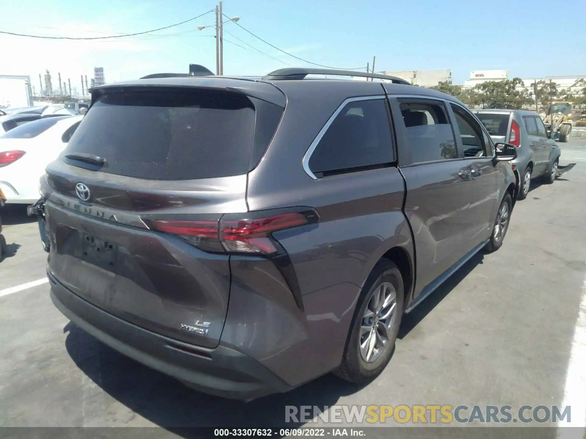 4 Фотография поврежденного автомобиля 5TDKRKEC9MS016911 TOYOTA SIENNA 2021