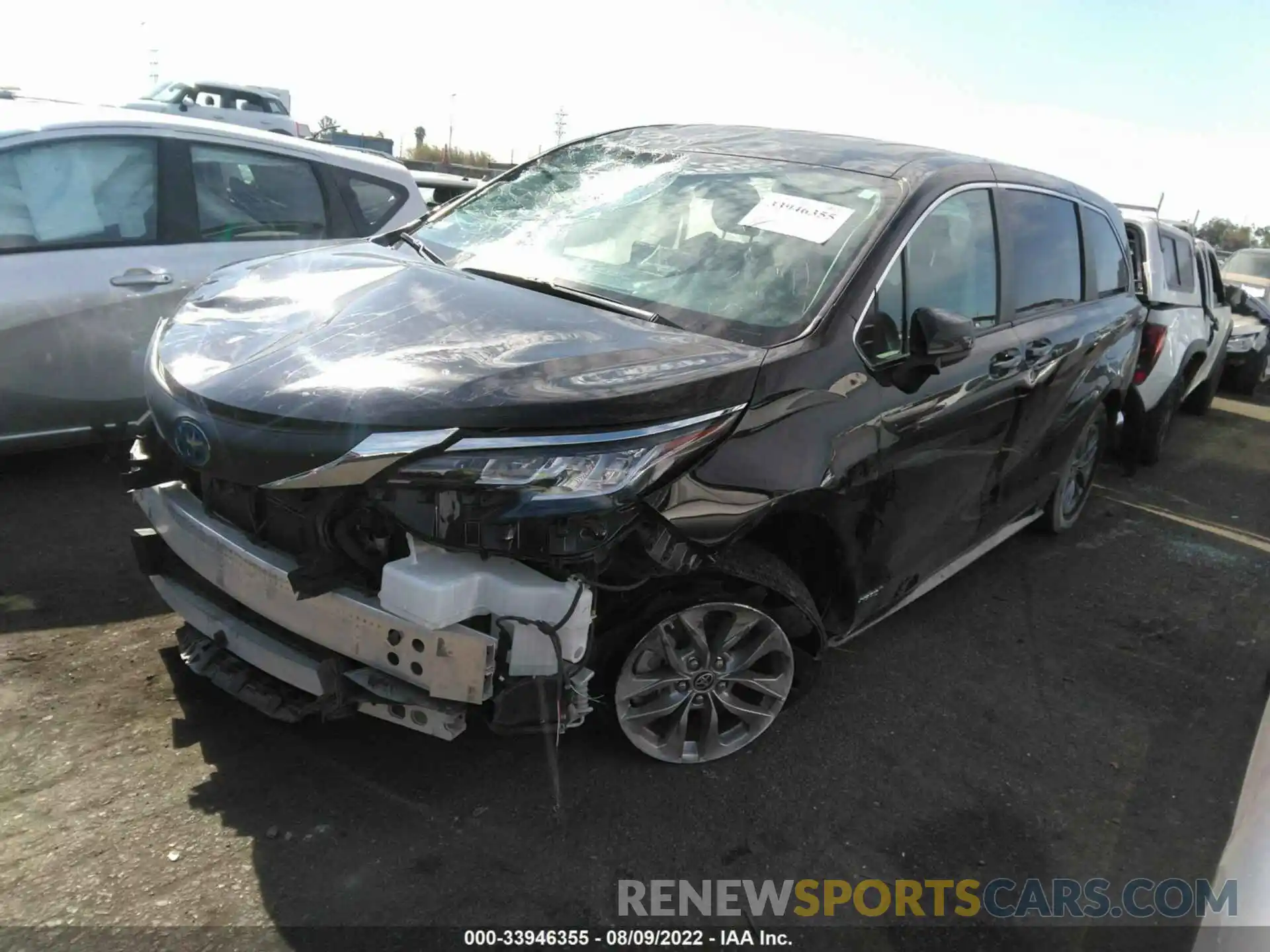 2 Photograph of a damaged car 5TDKRKEC9MS027830 TOYOTA SIENNA 2021