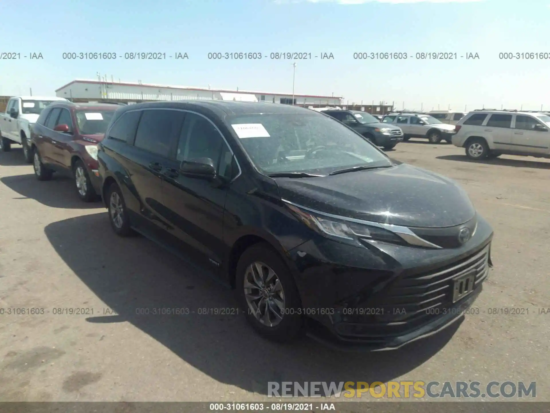 1 Фотография поврежденного автомобиля 5TDKRKEC9MS043297 TOYOTA SIENNA 2021