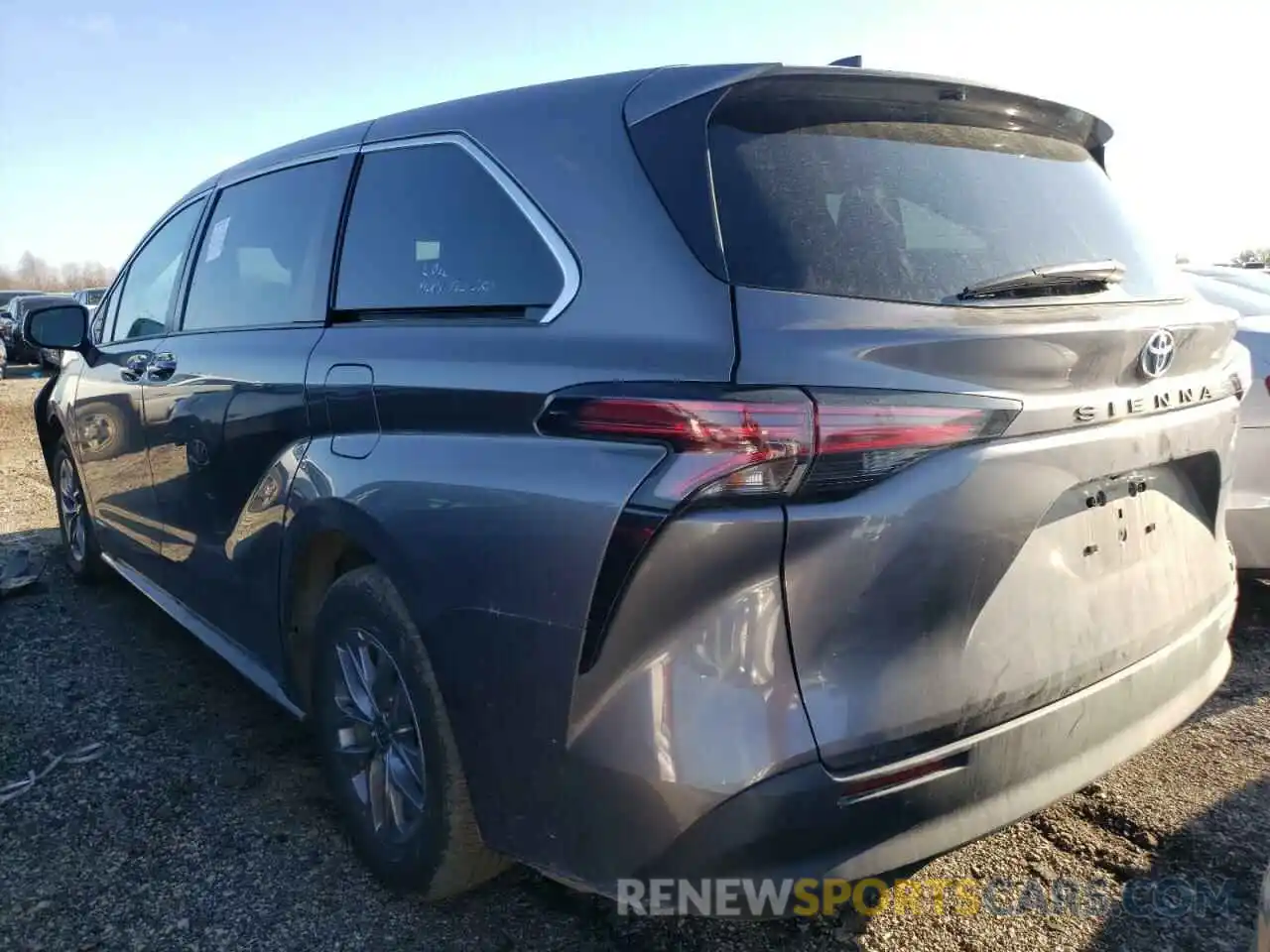 3 Photograph of a damaged car 5TDKRKEC9MS043560 TOYOTA SIENNA 2021