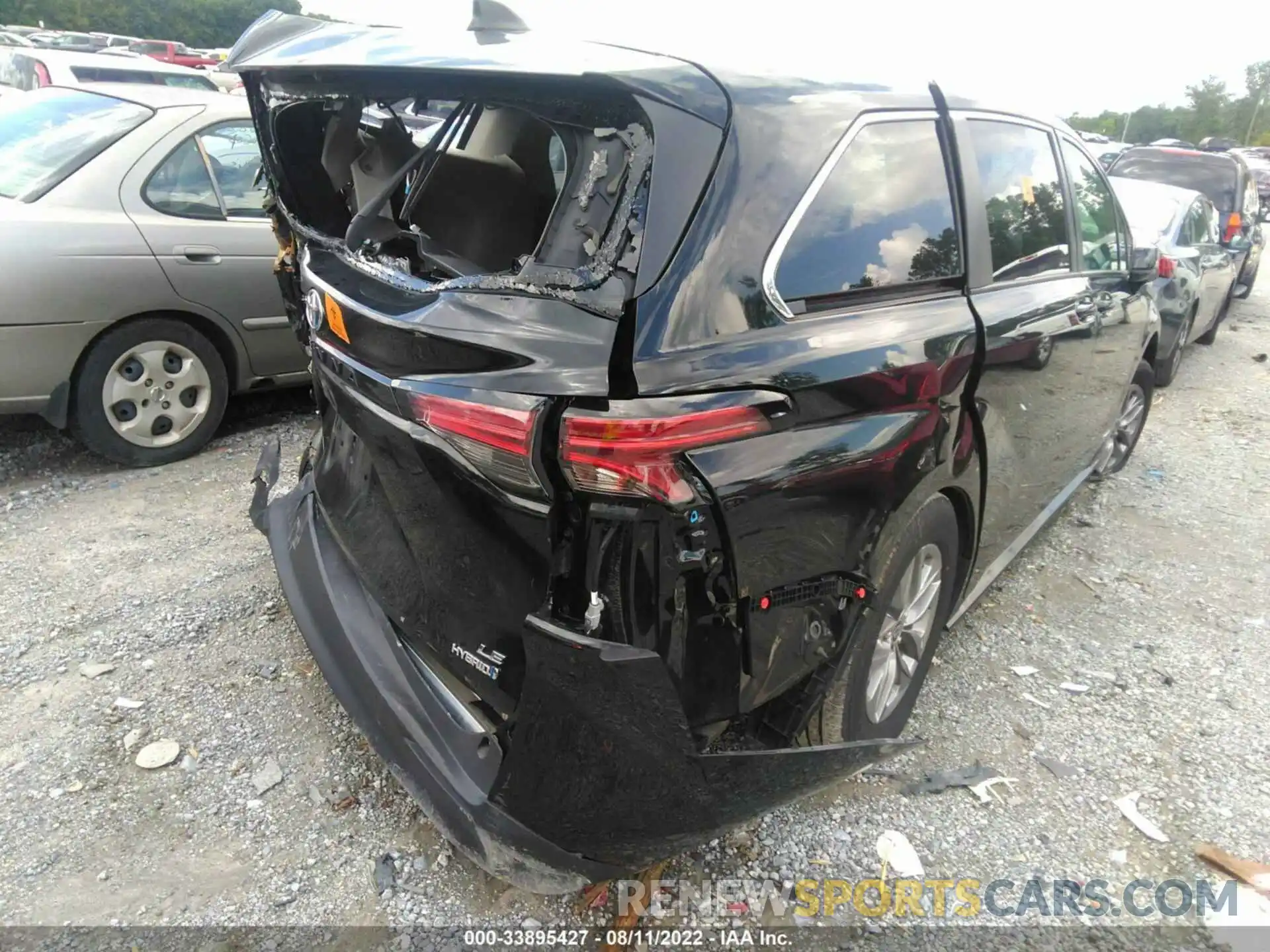 4 Photograph of a damaged car 5TDKRKEC9MS043798 TOYOTA SIENNA 2021