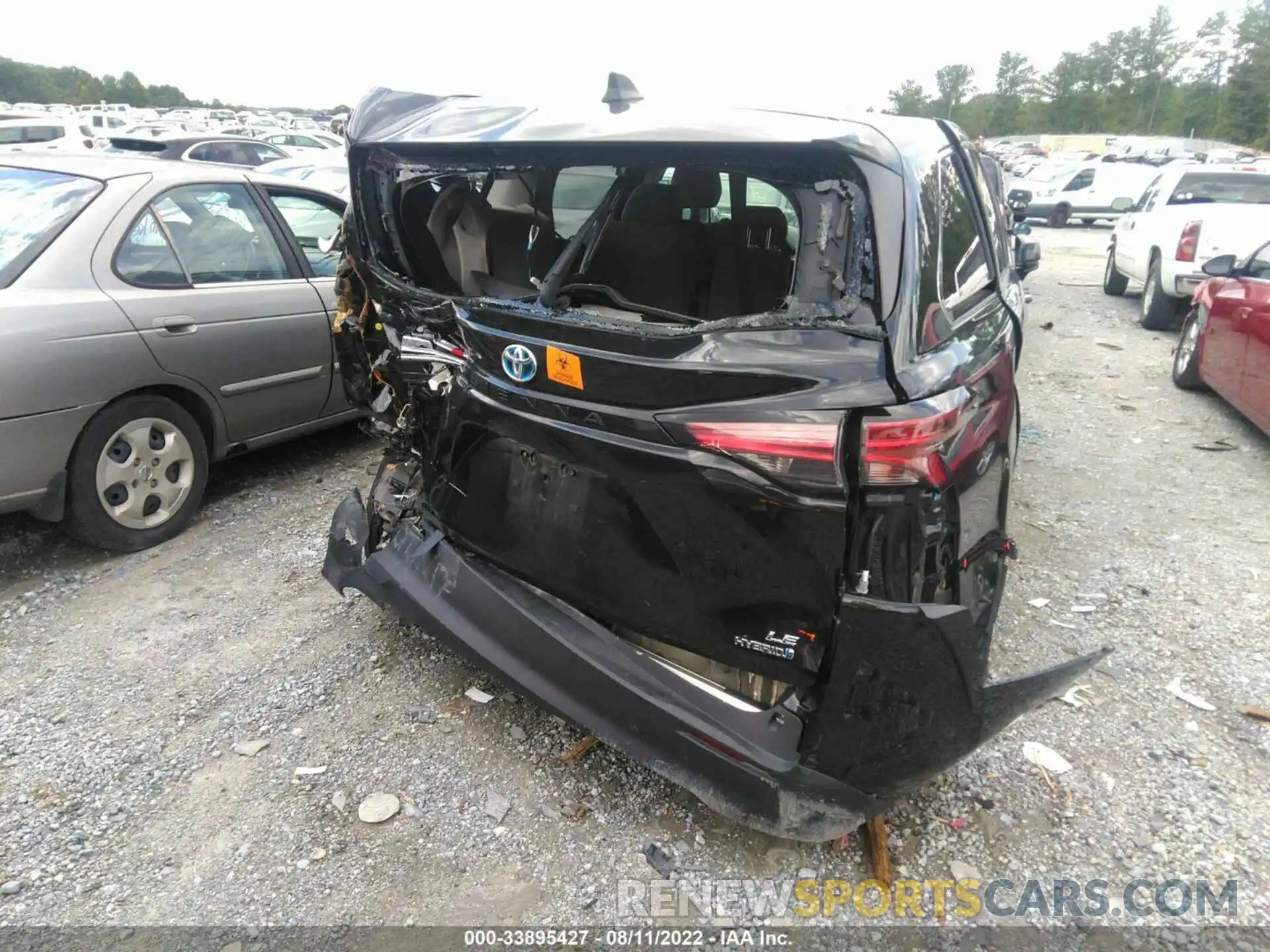 6 Photograph of a damaged car 5TDKRKEC9MS043798 TOYOTA SIENNA 2021