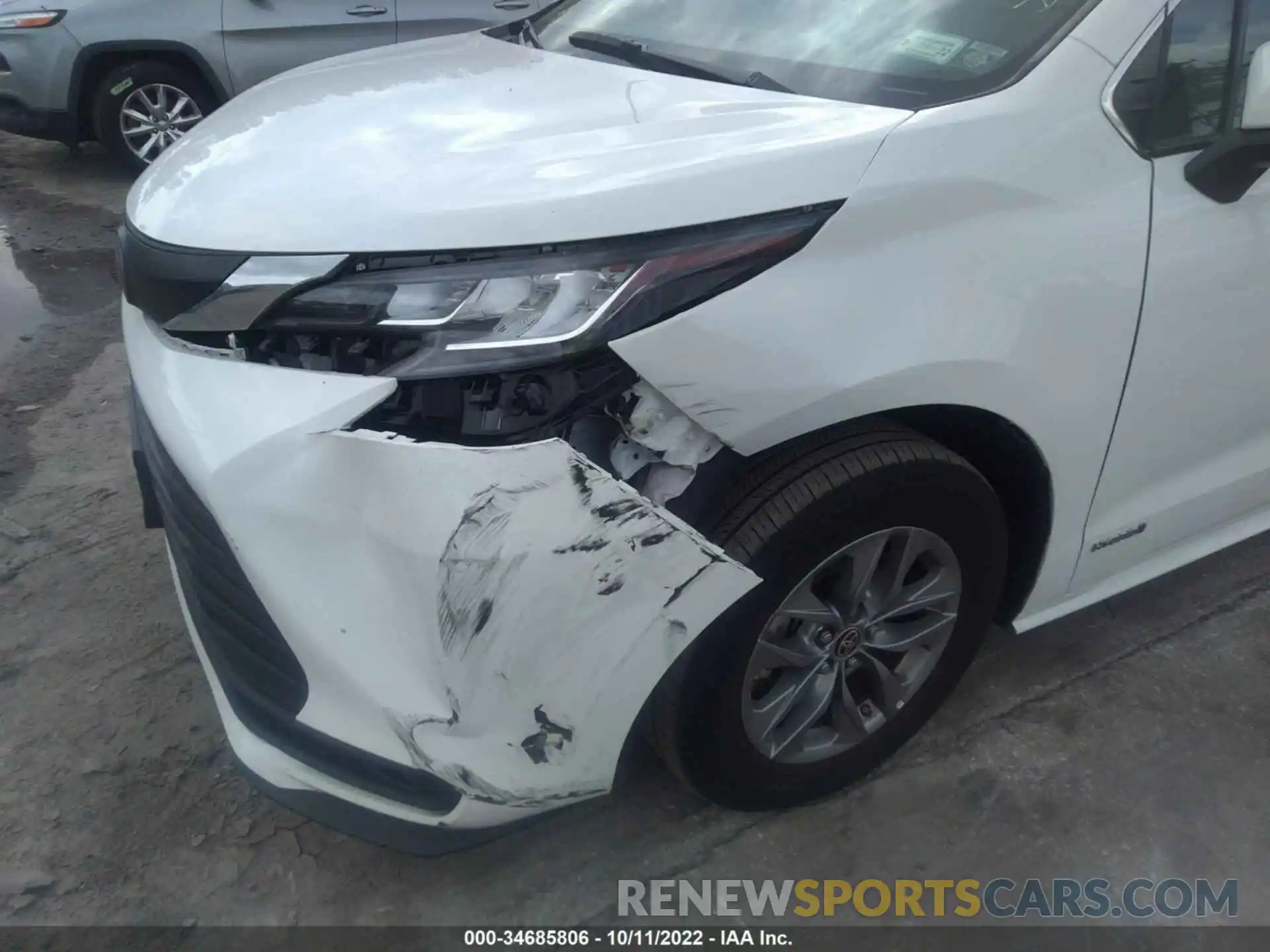 6 Photograph of a damaged car 5TDKRKEC9MS045535 TOYOTA SIENNA 2021