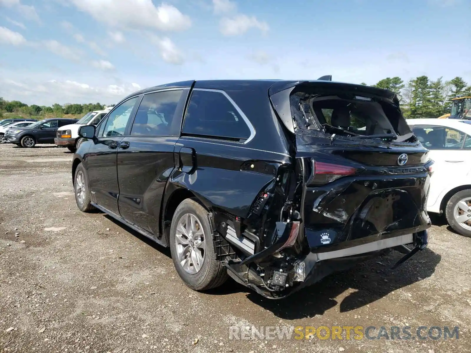 3 Photograph of a damaged car 5TDKRKECXMS011992 TOYOTA SIENNA 2021