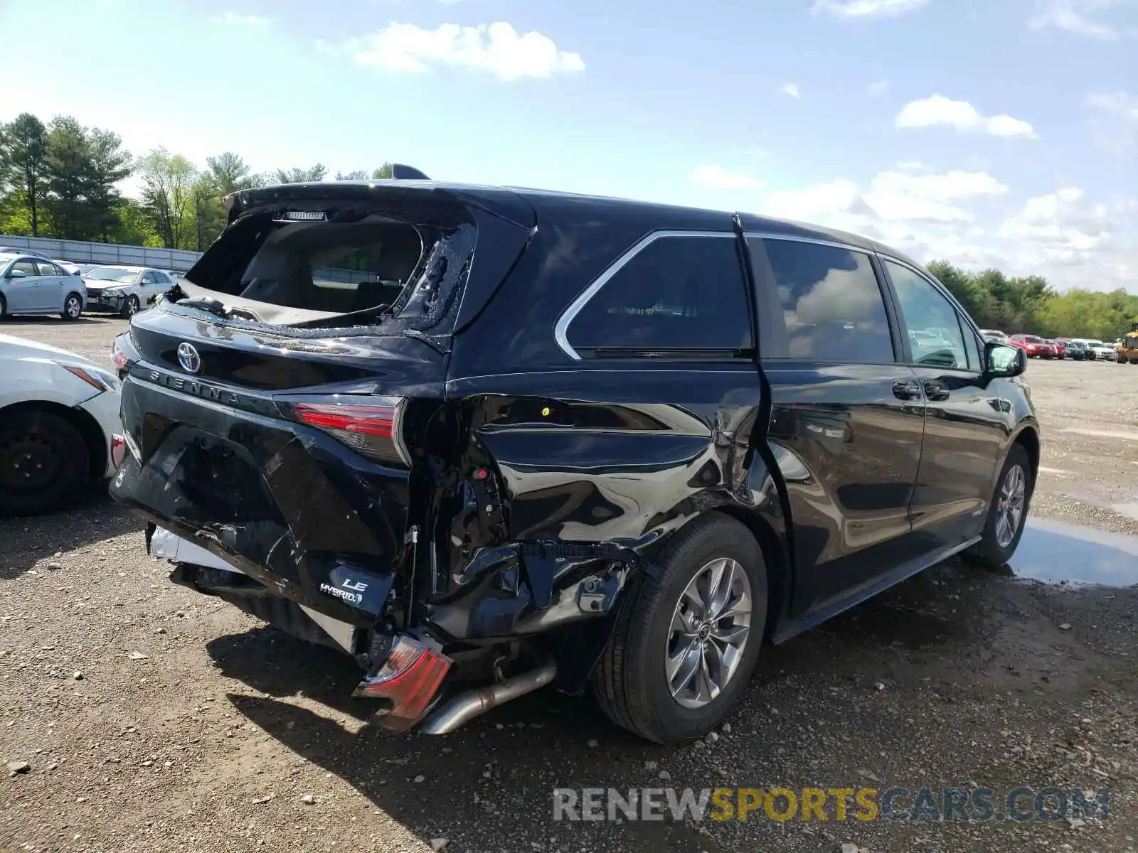 4 Photograph of a damaged car 5TDKRKECXMS011992 TOYOTA SIENNA 2021