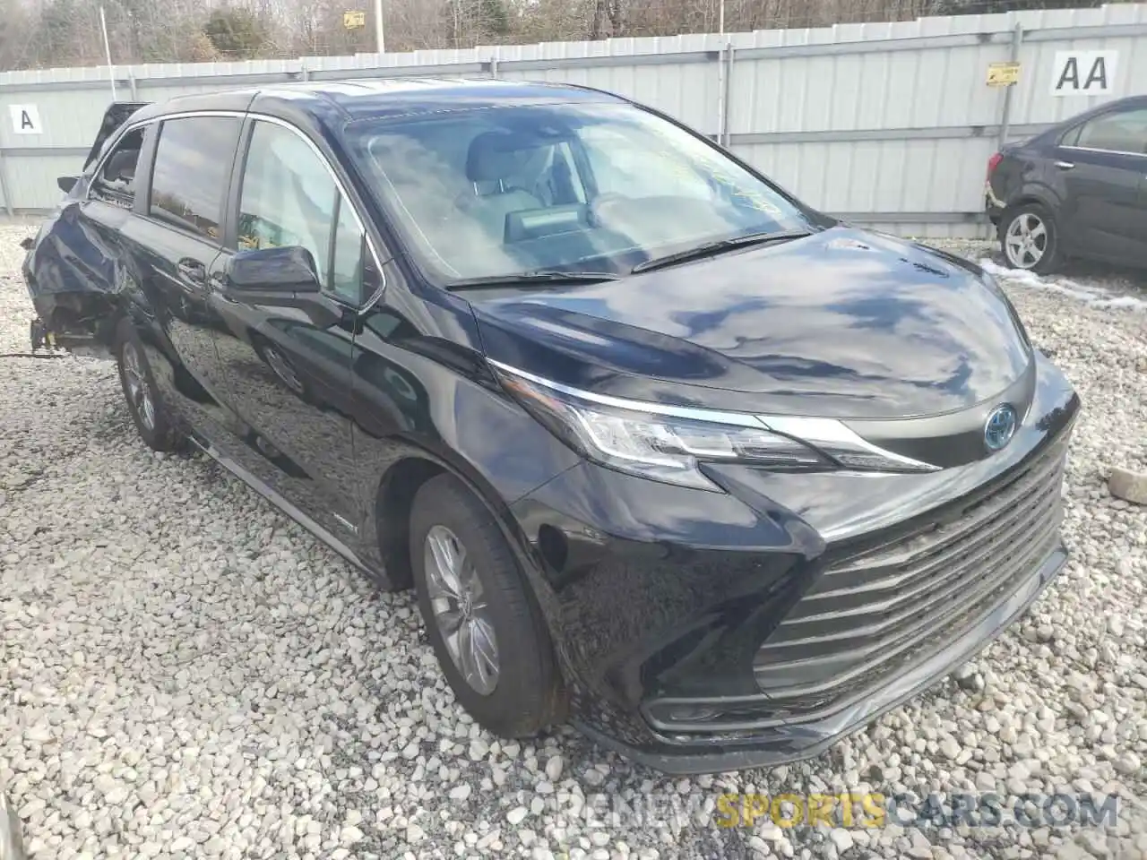 1 Фотография поврежденного автомобиля 5TDKRKECXMS037864 TOYOTA SIENNA 2021