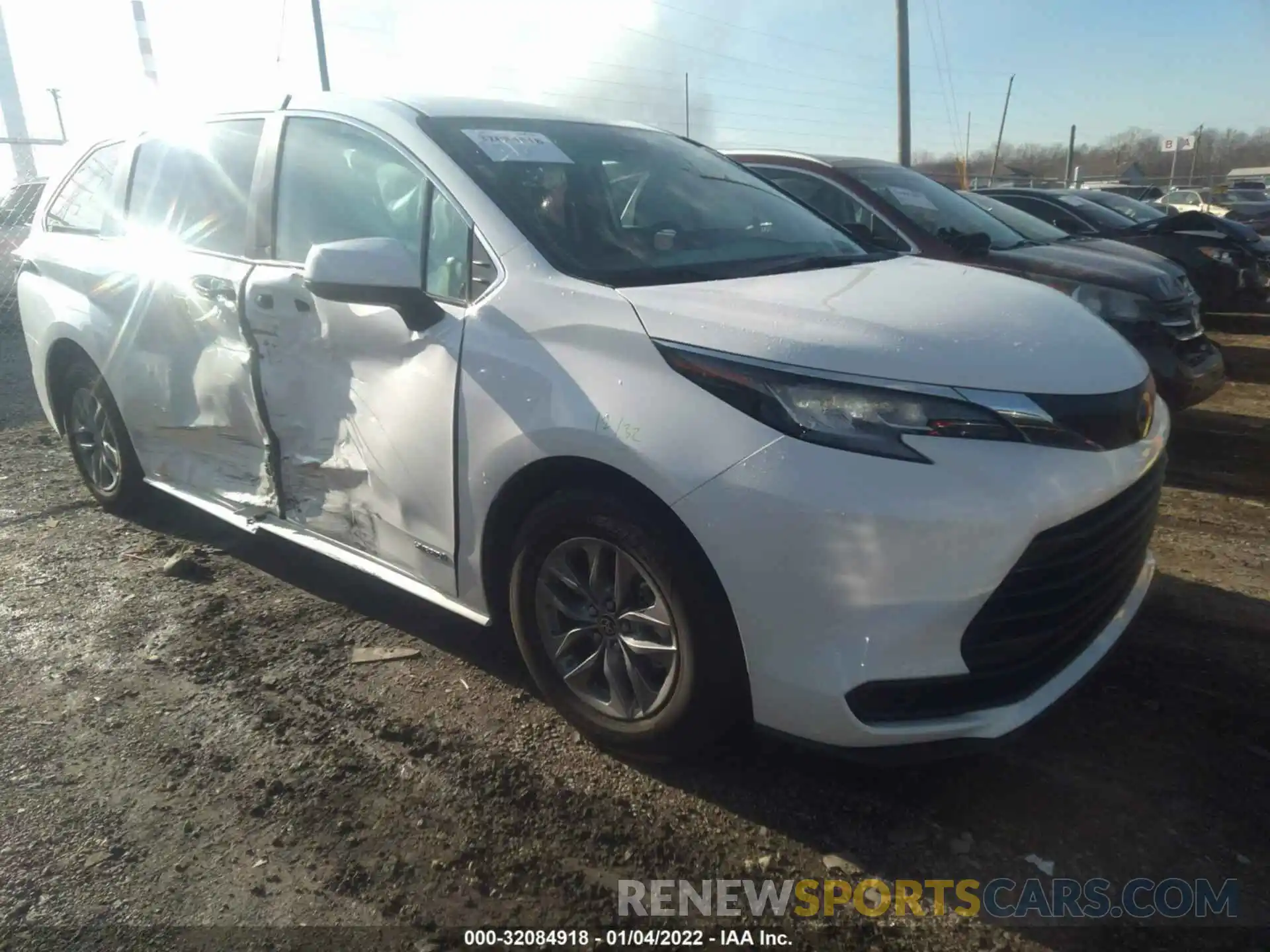 1 Фотография поврежденного автомобиля 5TDKRKECXMS038271 TOYOTA SIENNA 2021